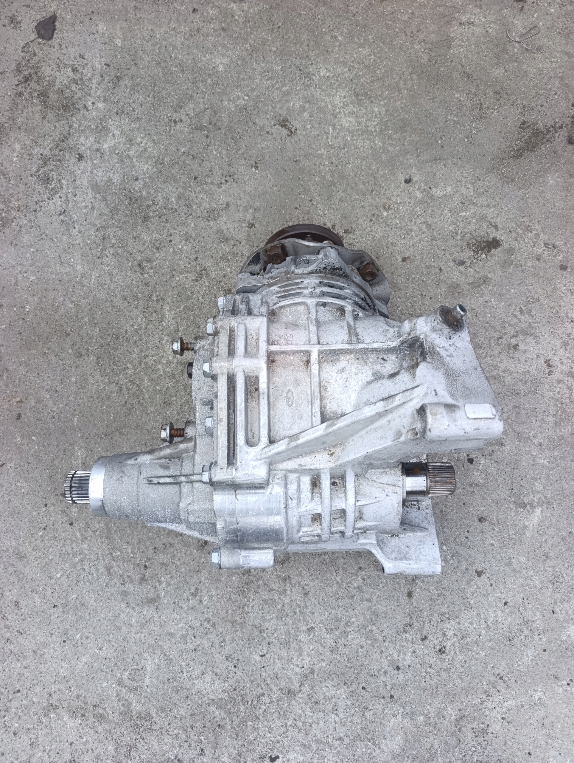 Reduktor Getriebe getriebe VW T5 2.5 TDI 02H409053D
