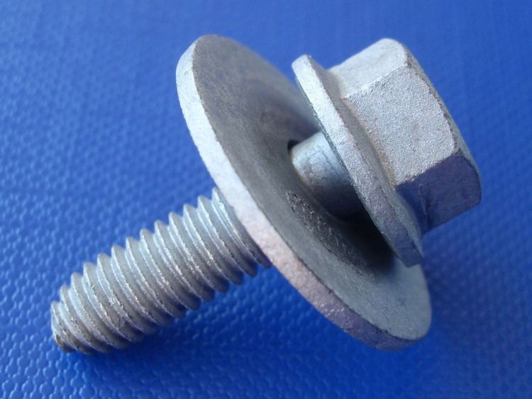 5x ŚRUBA TORX M6x18 Z PODKŁADKĄ OSŁON ZDERZAKA Producent części Inny