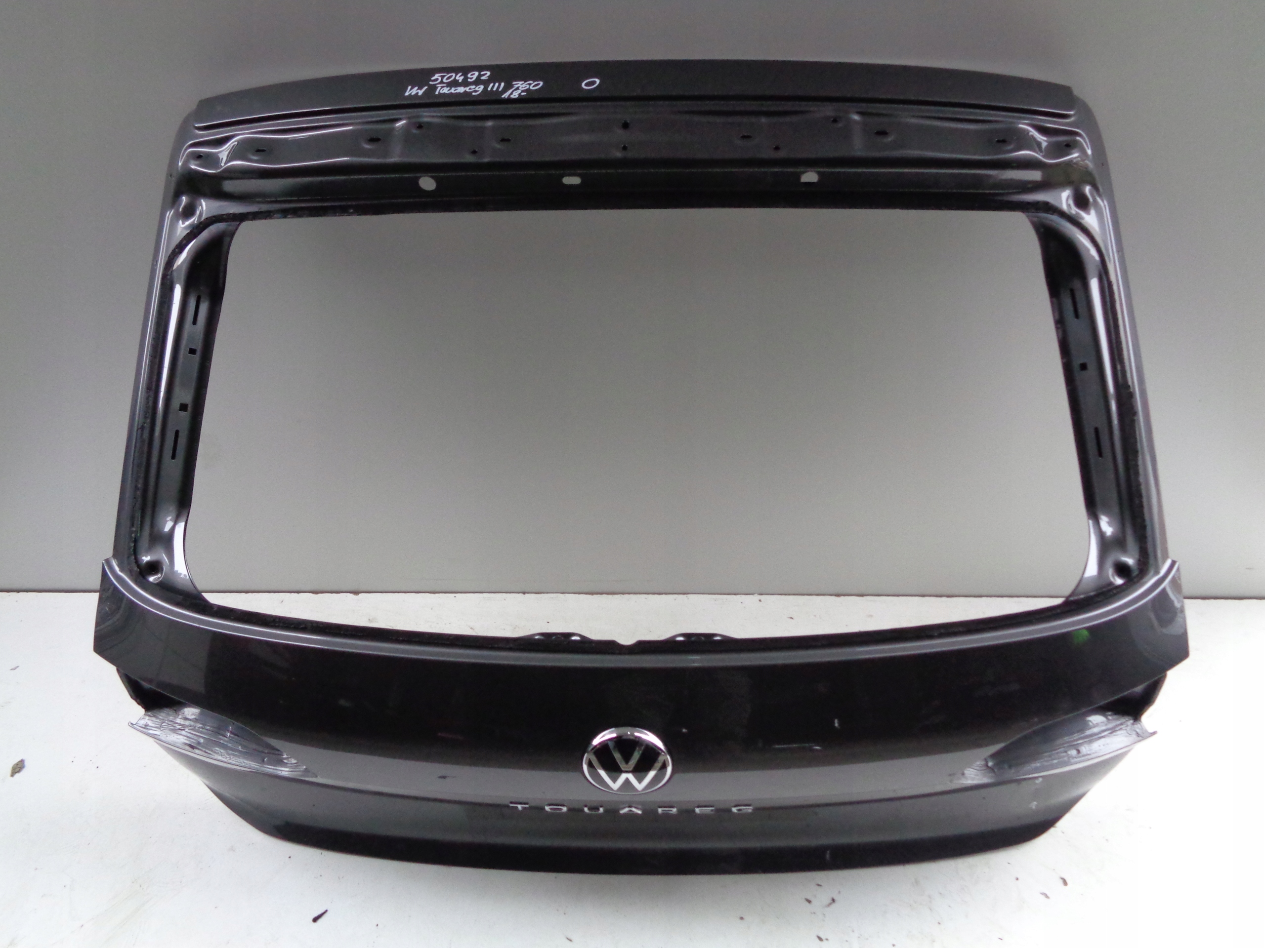 boot doors VW TOUAREG III 760 18- NR 50492