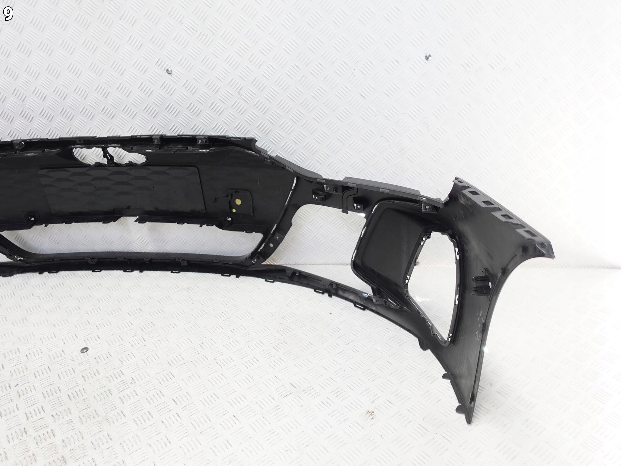 AUDI E-TRON GT RS 4J3 20- bumper front