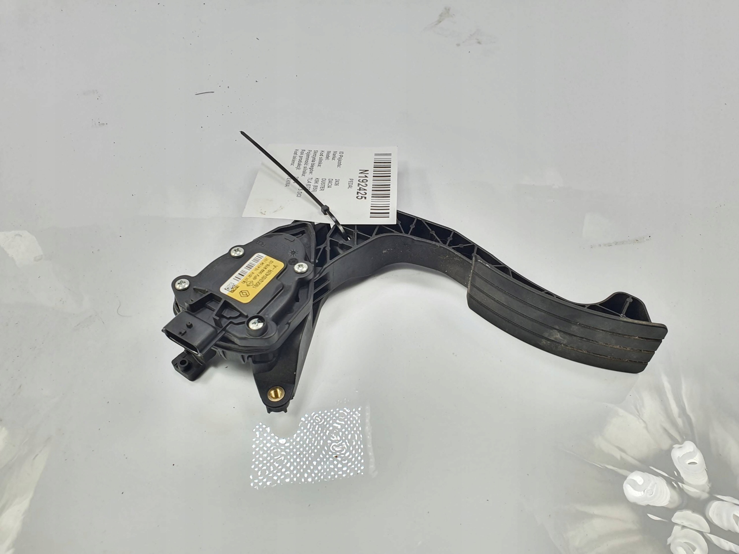 PEDAL 180026342R DACIA DUSTER