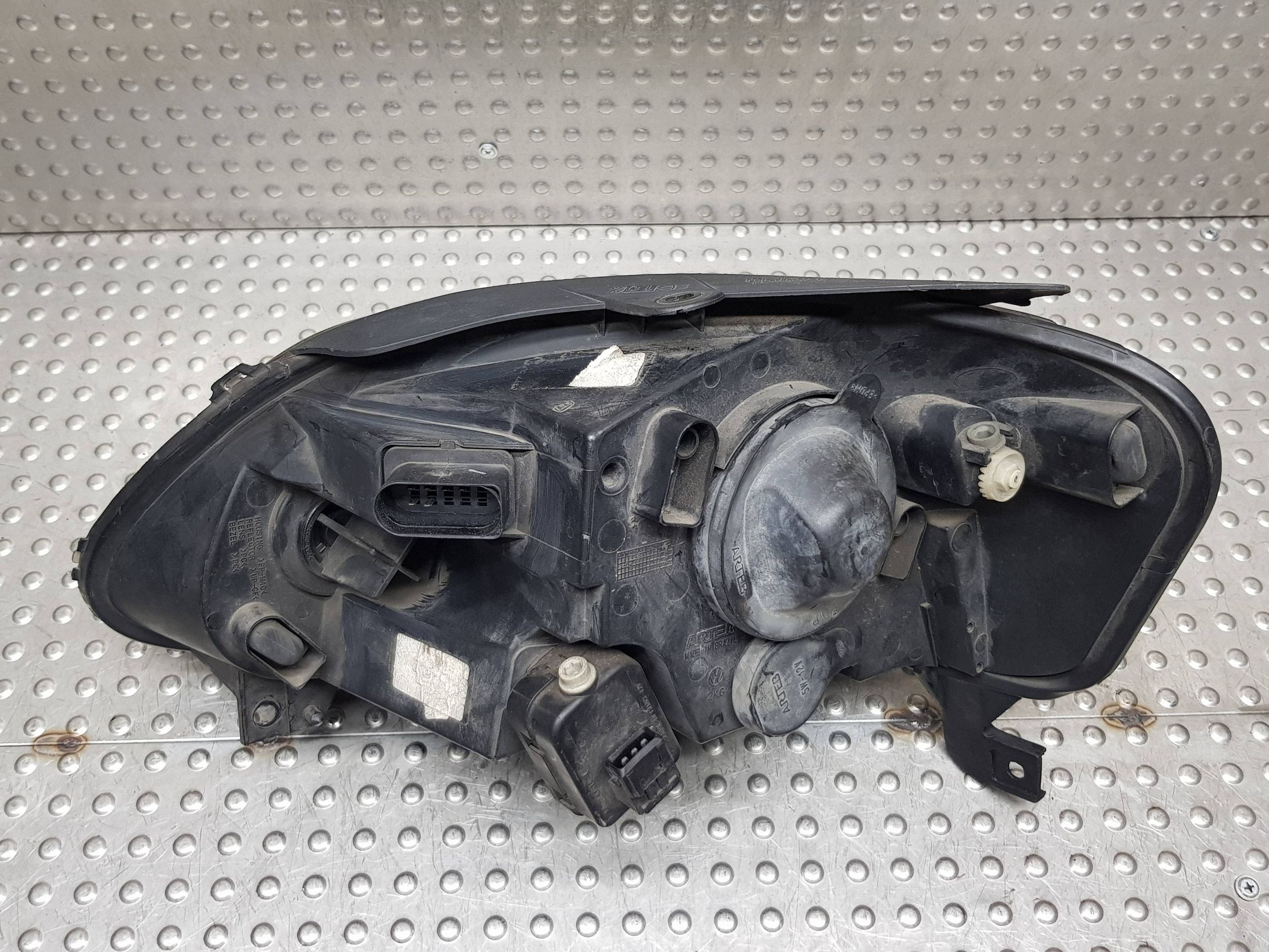light REFLEKTOR right front ARTEB VW FOX II 5Z1 3D EUROPA