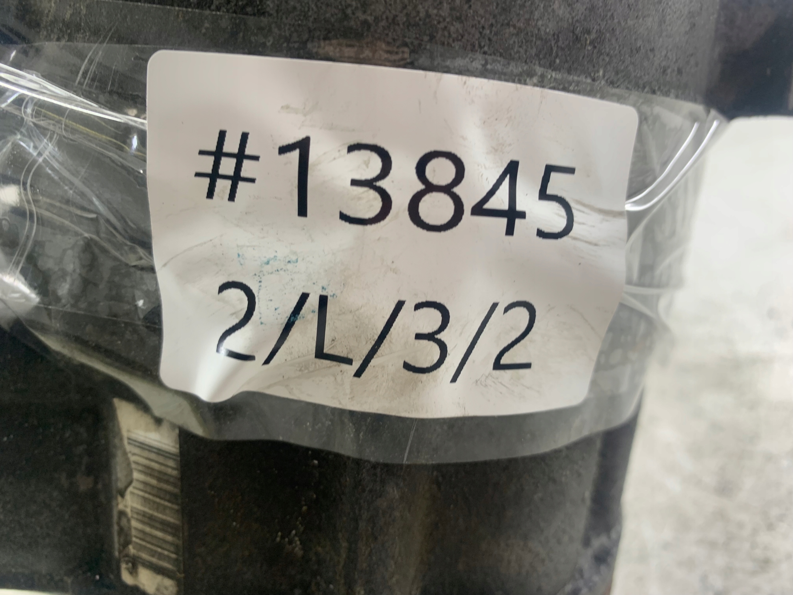 MERCEDES W212 E350 3.0 CDI compressor; air conditioning compressor