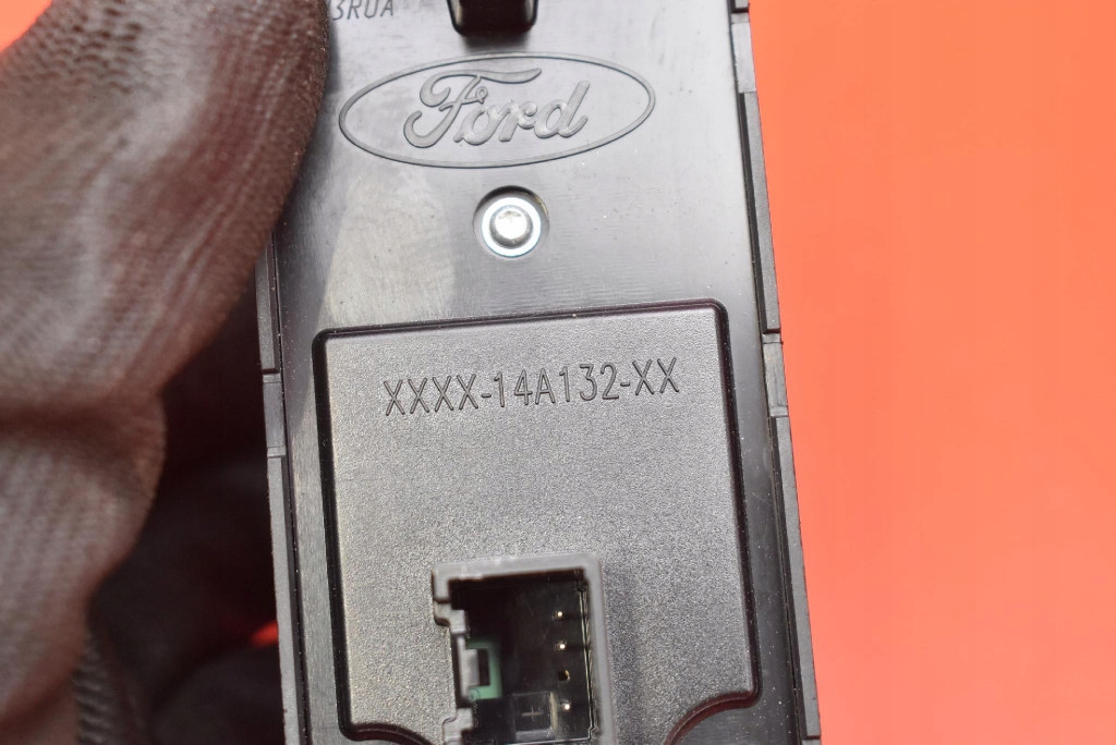 vezérlö panel SZYB EU AM5T-14A132-CA FORD FOCUS MK3 5D HB 11-15