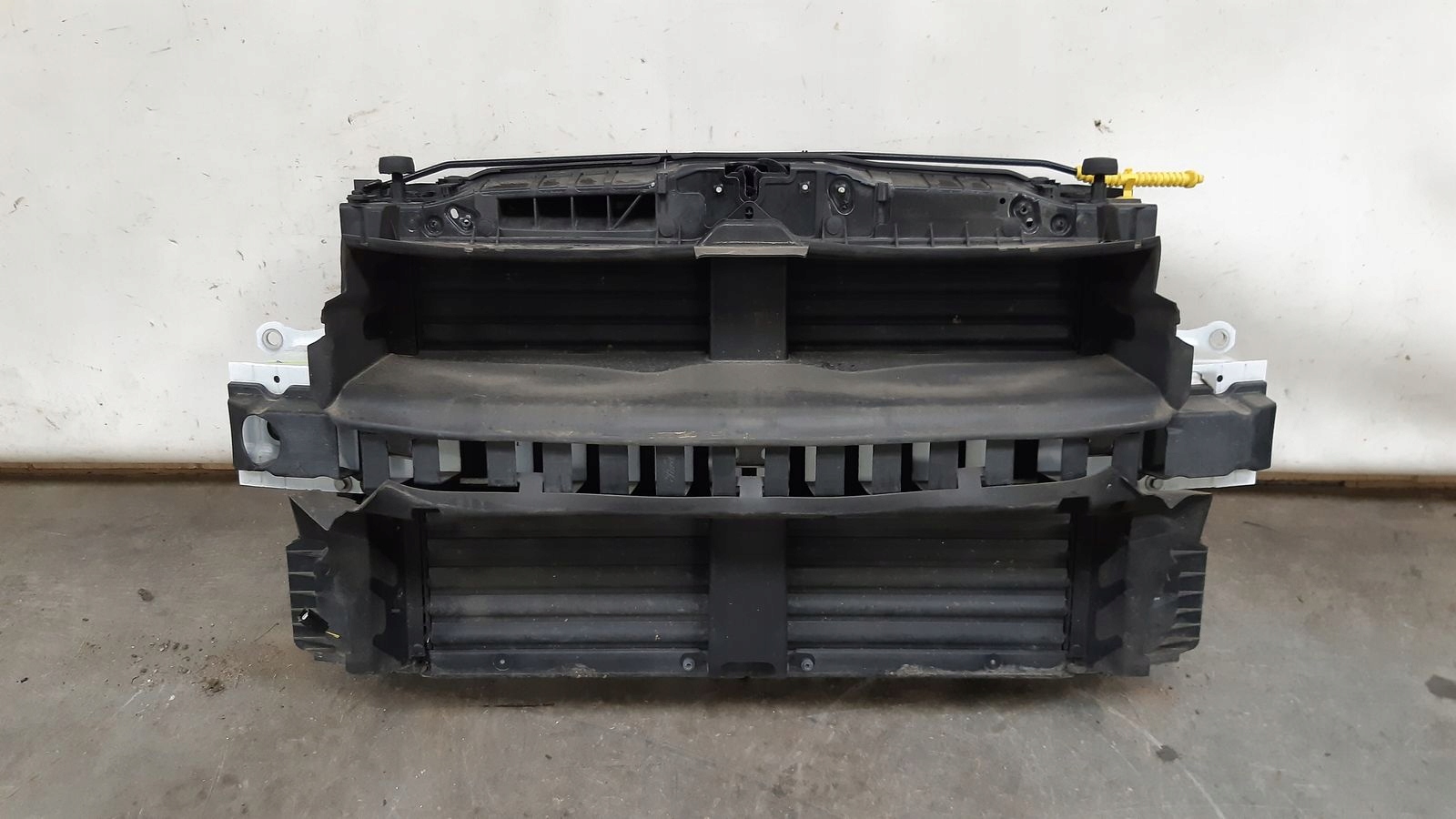 support panel for radiators pillar iron Ford Focus MK4 1,0 ECOBOOST