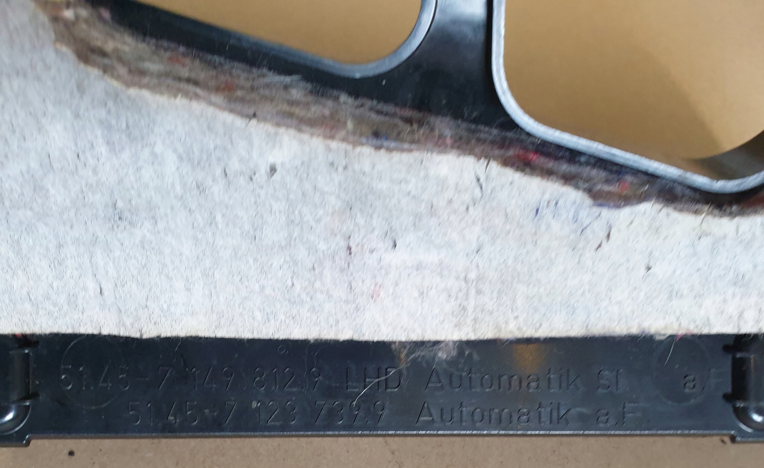 cover cover consoles left lower BMW 3 E90 E91 OE EUROPA