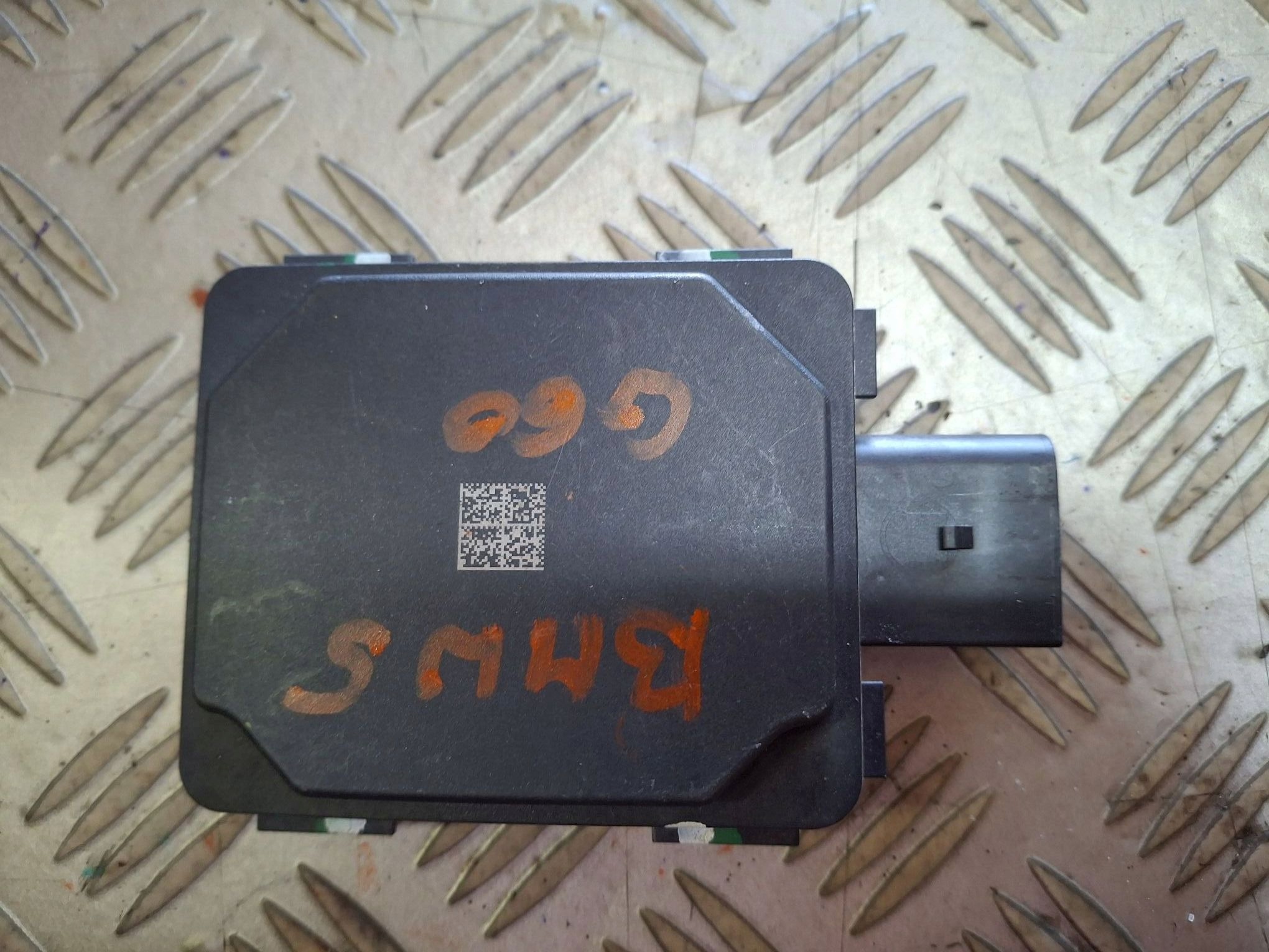 modulo RADAR SENSOR BMW 5 G60 G61 2023R-> 5A8C175-01