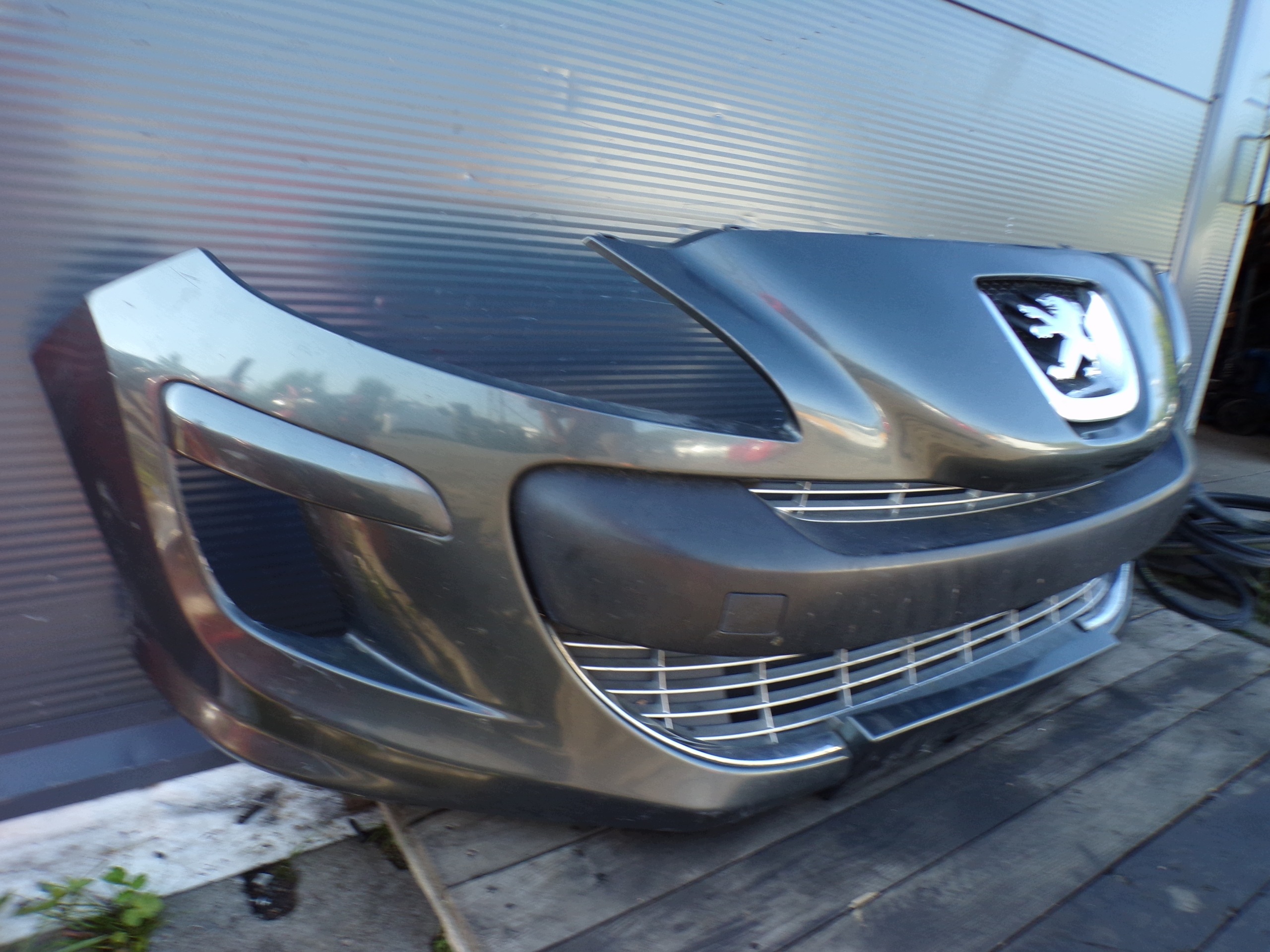 front bumper front PEUGEOT 309 SW colour KTPD