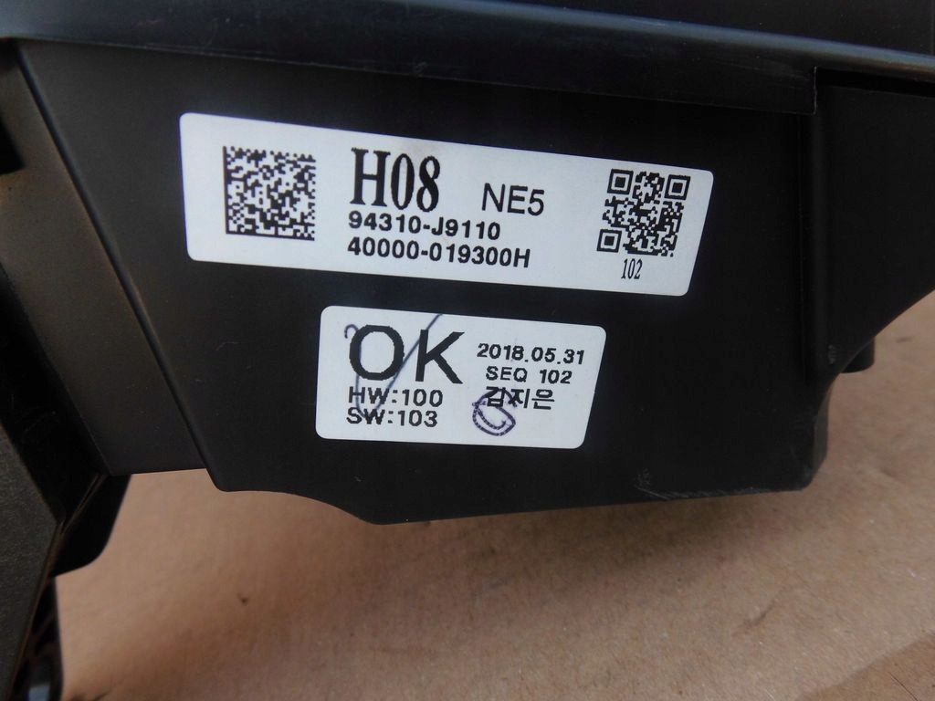 Hyundai Kona display HEAD UP HUD rzutnik
