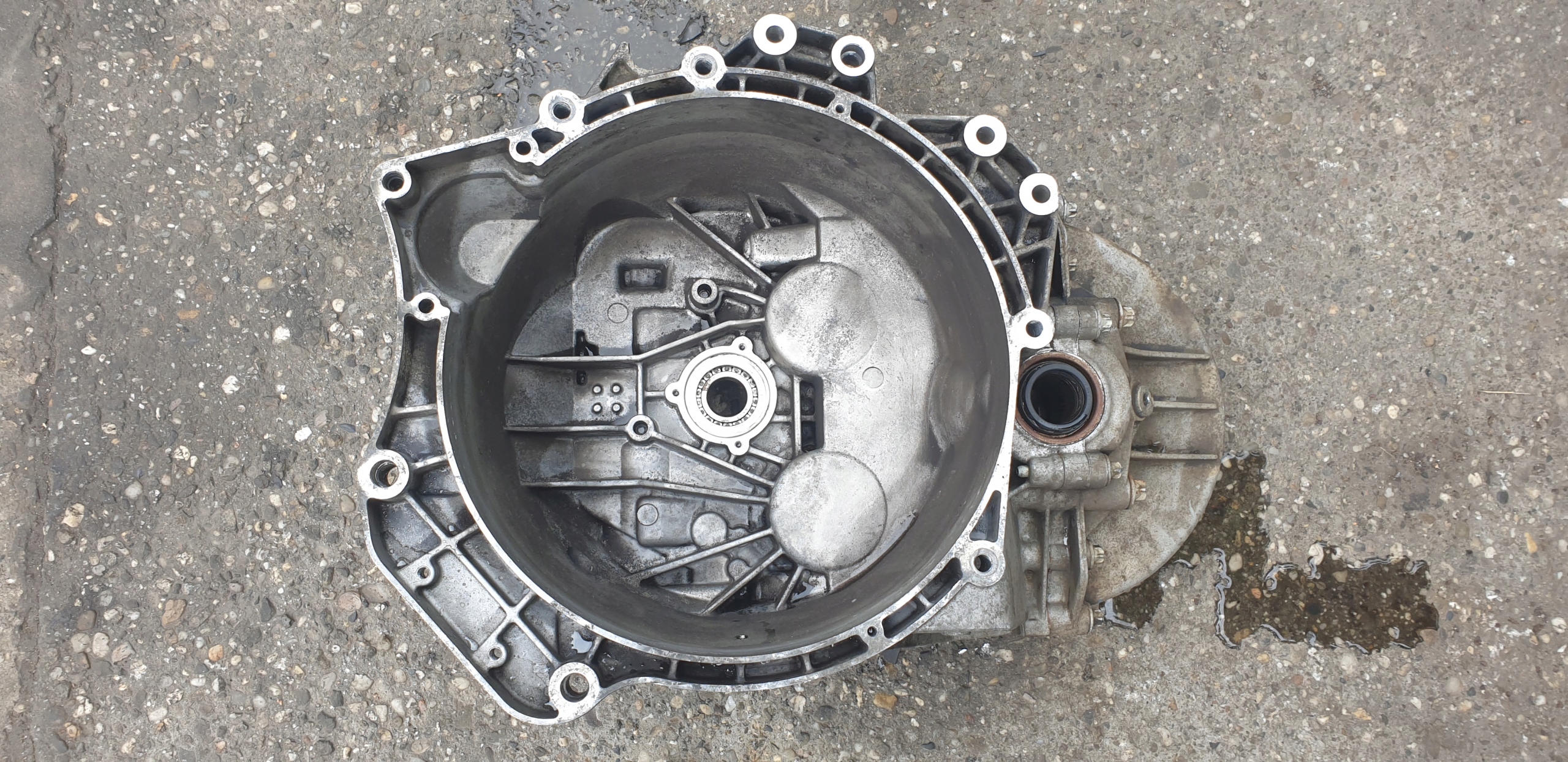 OBUDOWA SKRZYNI BIEGÓW M40 + DYFERENCJAŁ