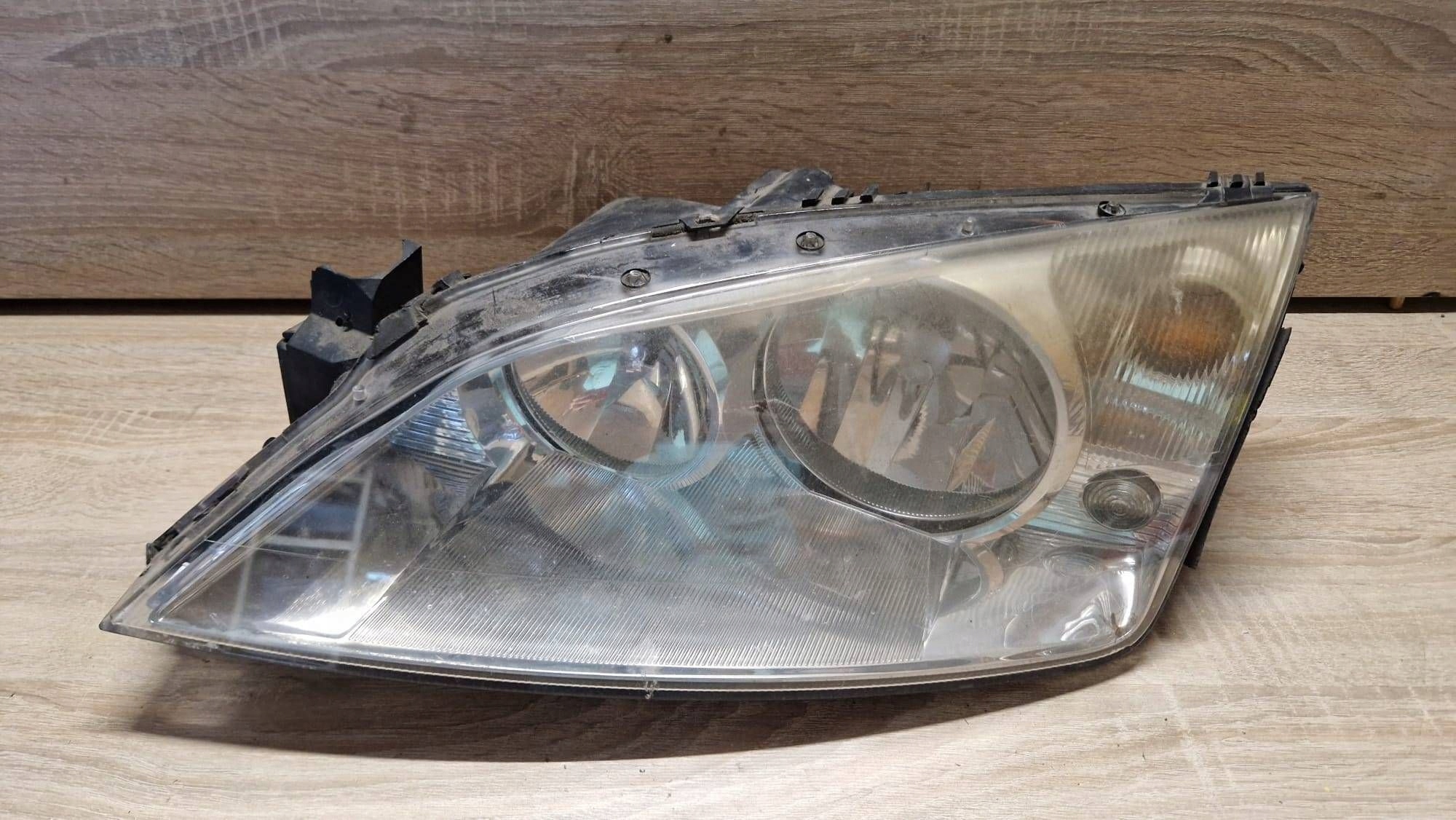 Reflektor left front Ford Mondeo Mk III 2003 1S7113006AG