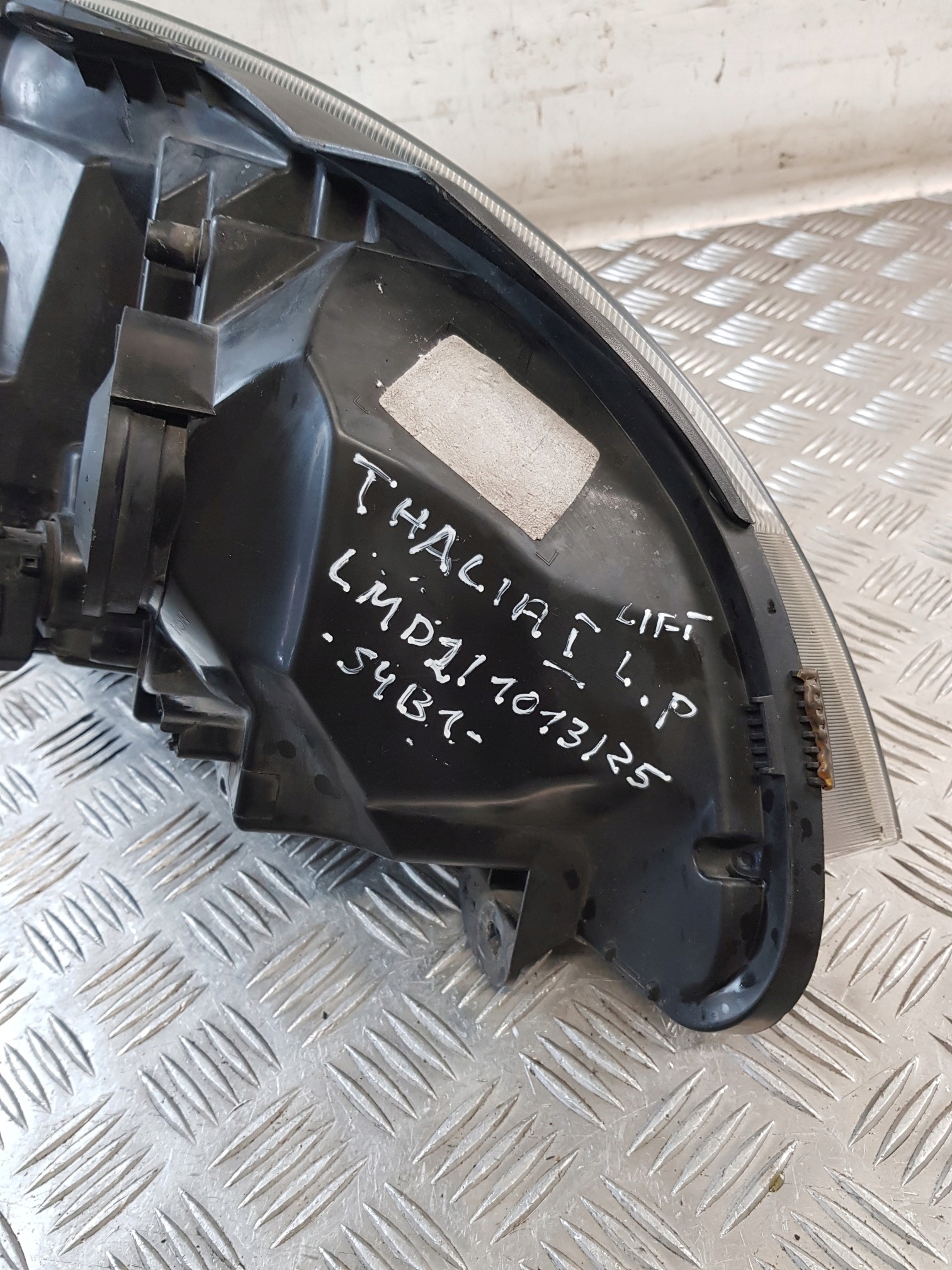 light left front RENAULT THALIA and LIFT 04R- EUROPA