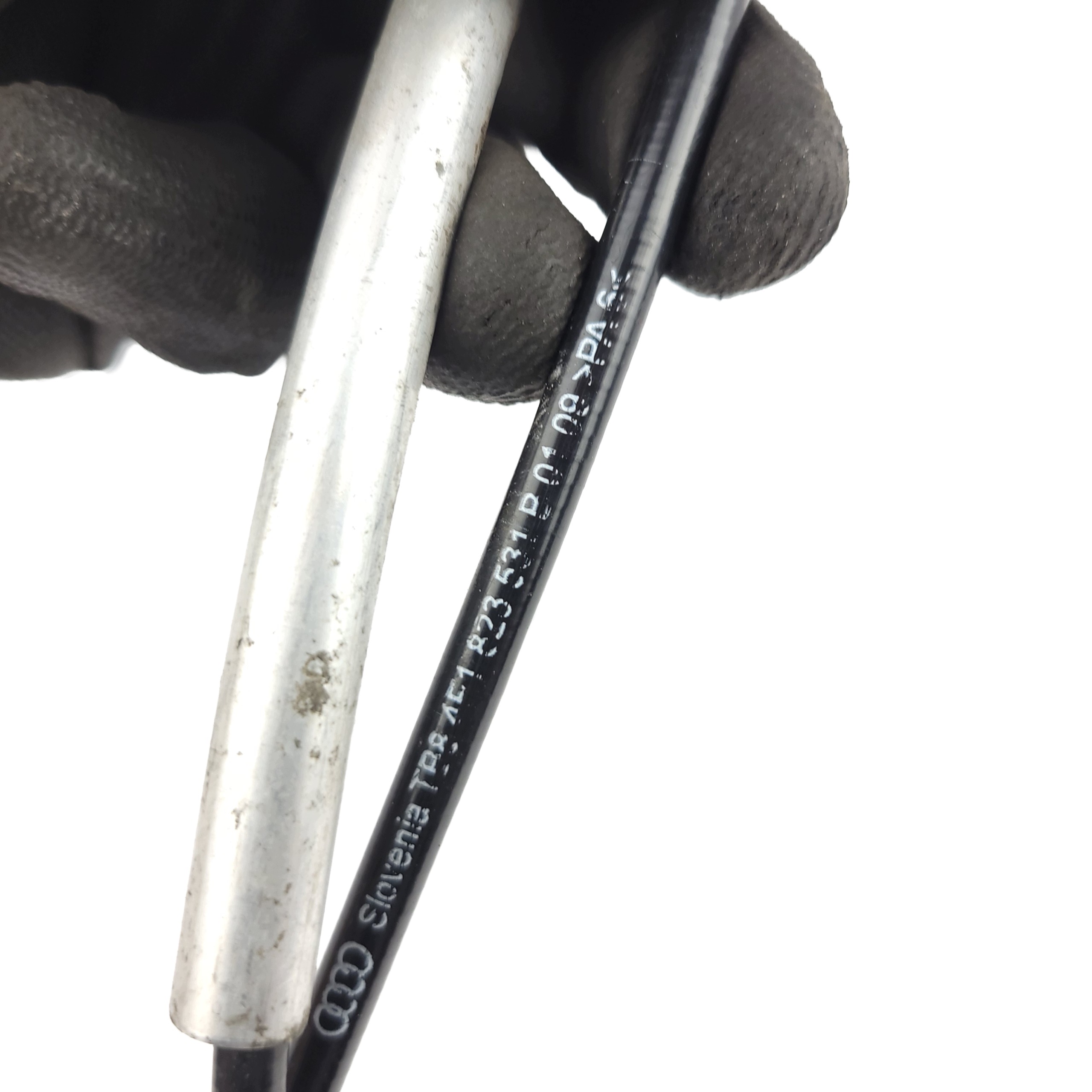 AUDI A6 C6 LIFT Câble du capot Levier 4F1823531B EUROPA