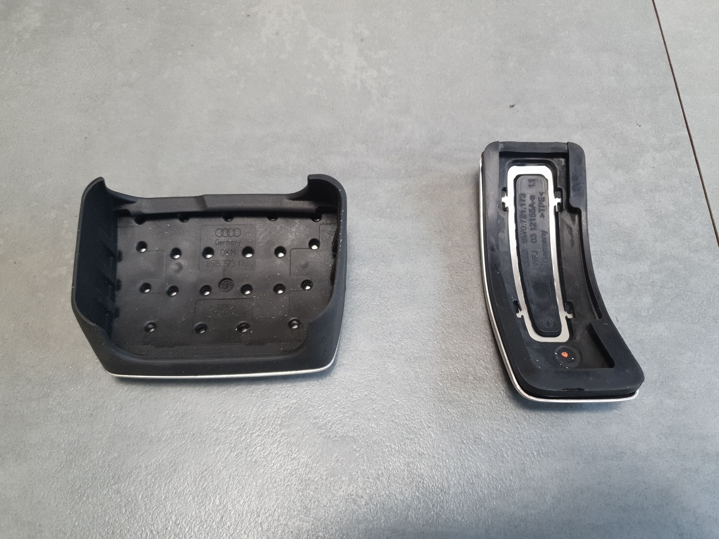 Audi SQ6 e-tron blende gehäuse für pedale 85B723173 8W0721173