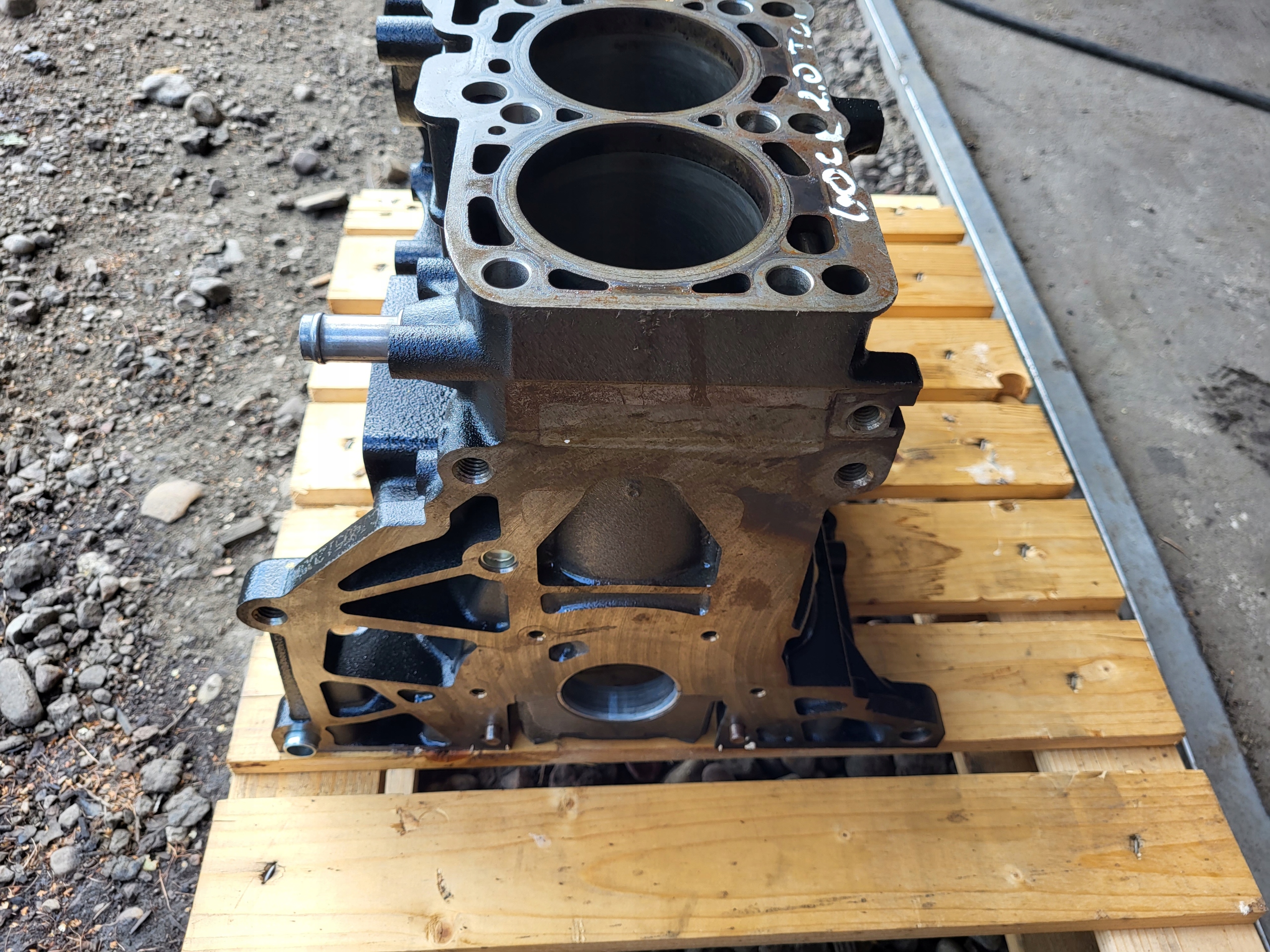 BLOK SILNIKA VW AUDI SKODA 2.0 TDI CJA 03L021AH Stan opakowania zastępcze