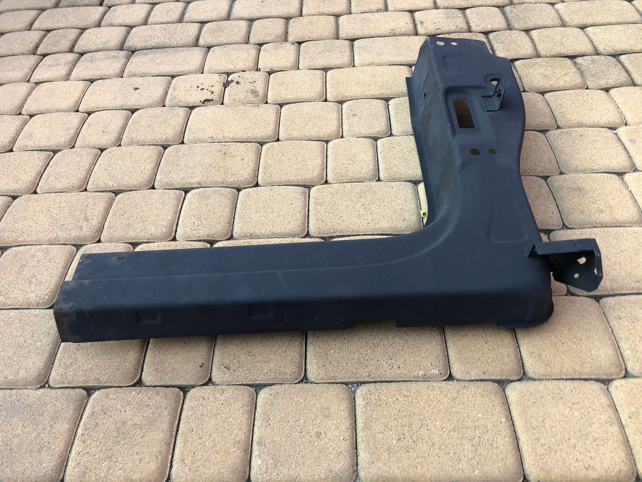 VW TIGUAN порог przodk5810423