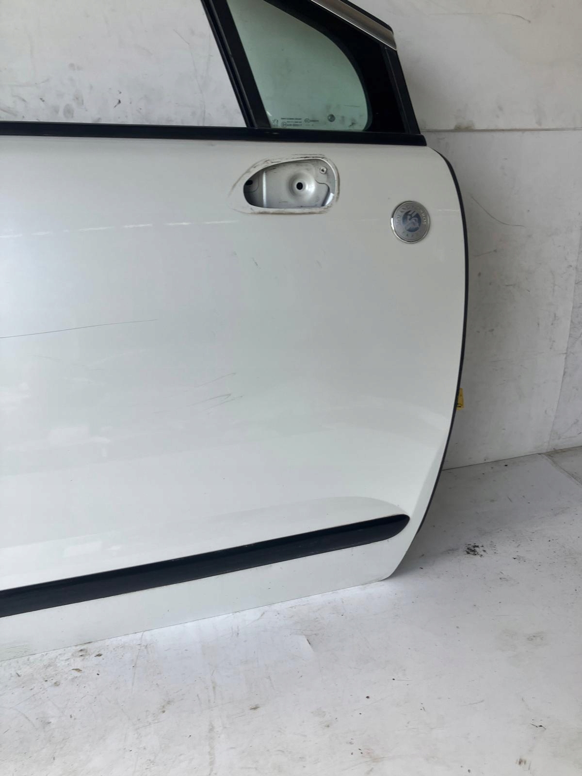 door right front PEUGEOT 3008 and KWED