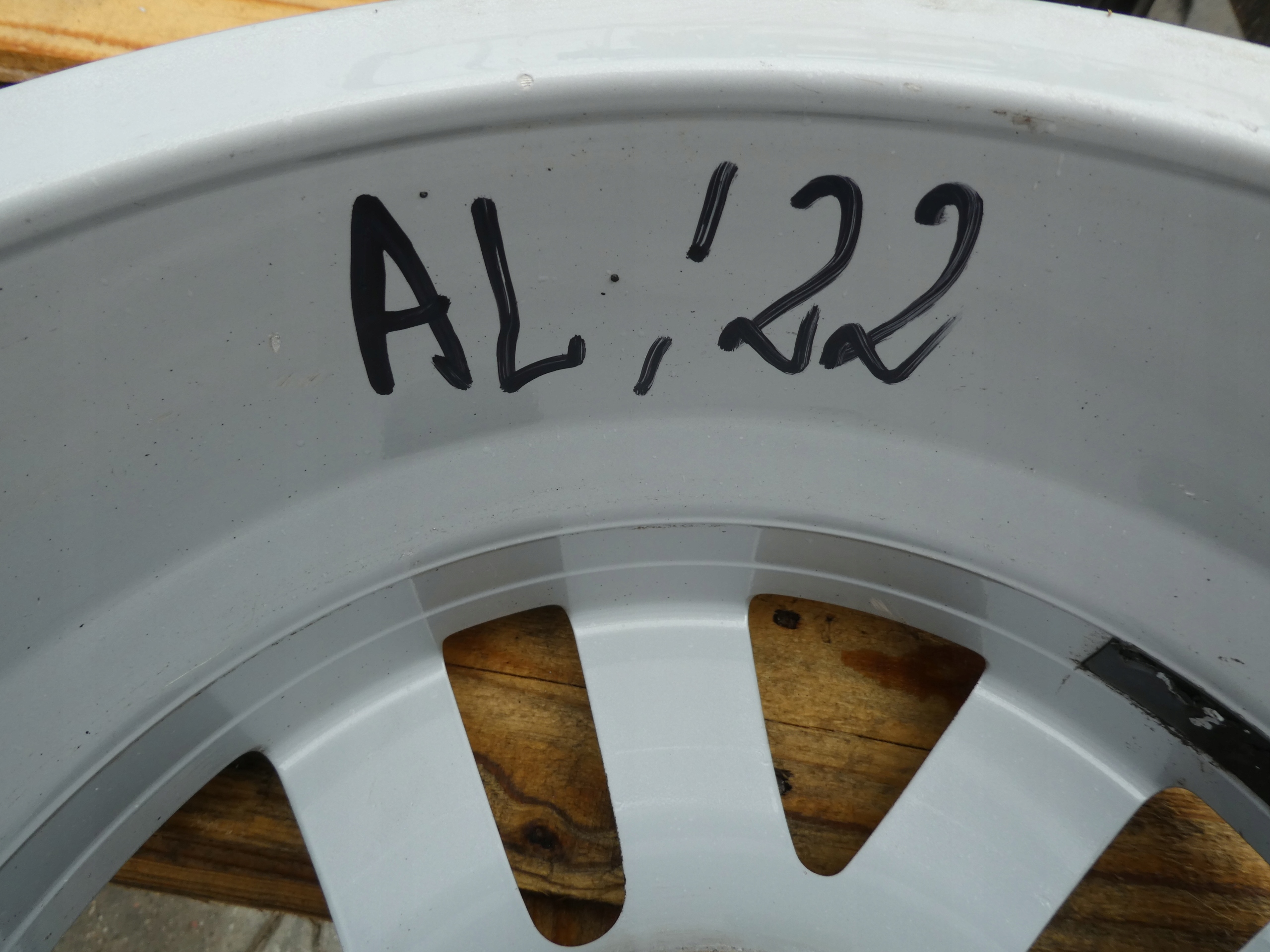 4X discs aluminium disc 7E0601025N VW T5 T6 5X120