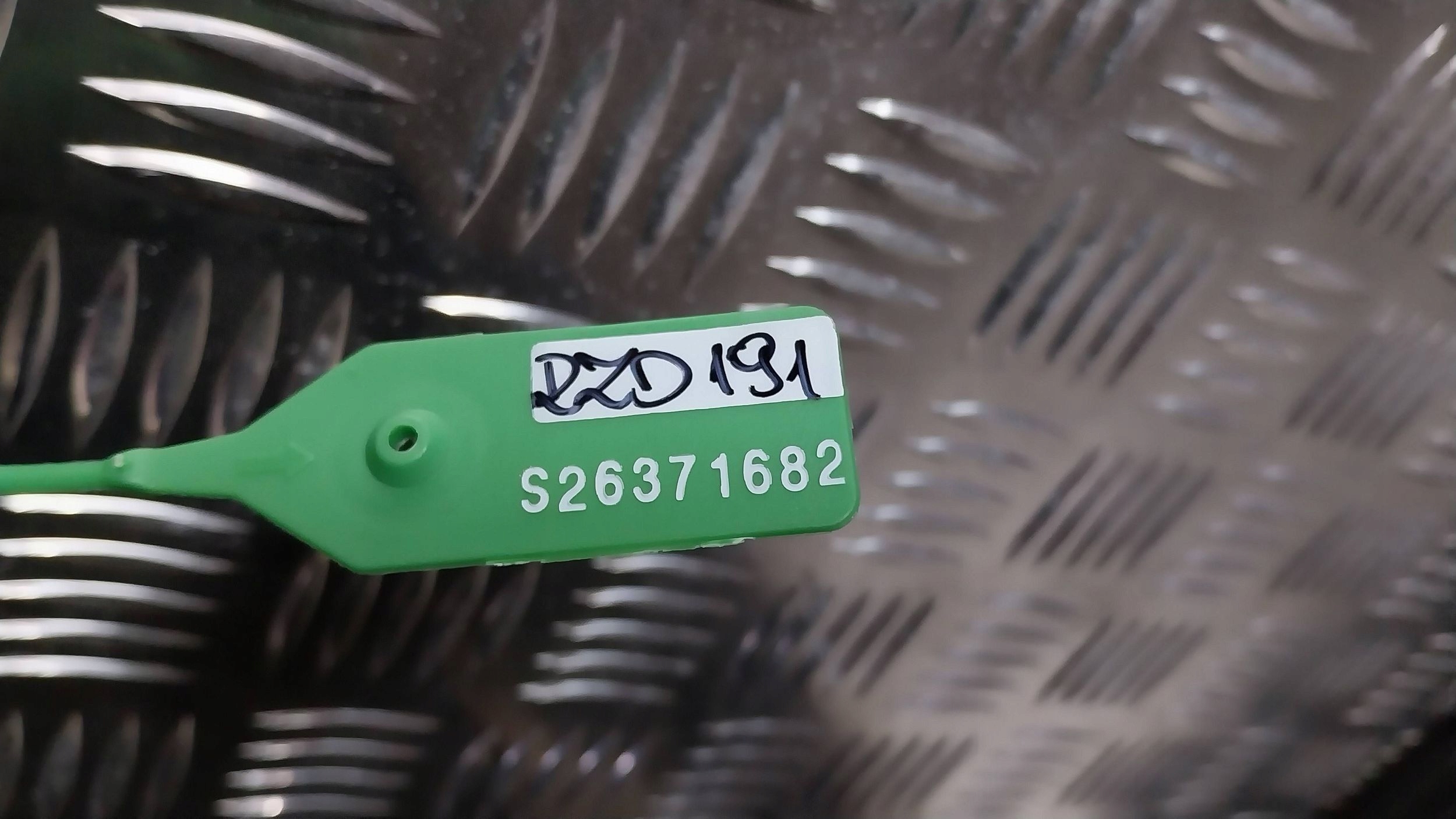 Tür heck links BMW 7 E65 01