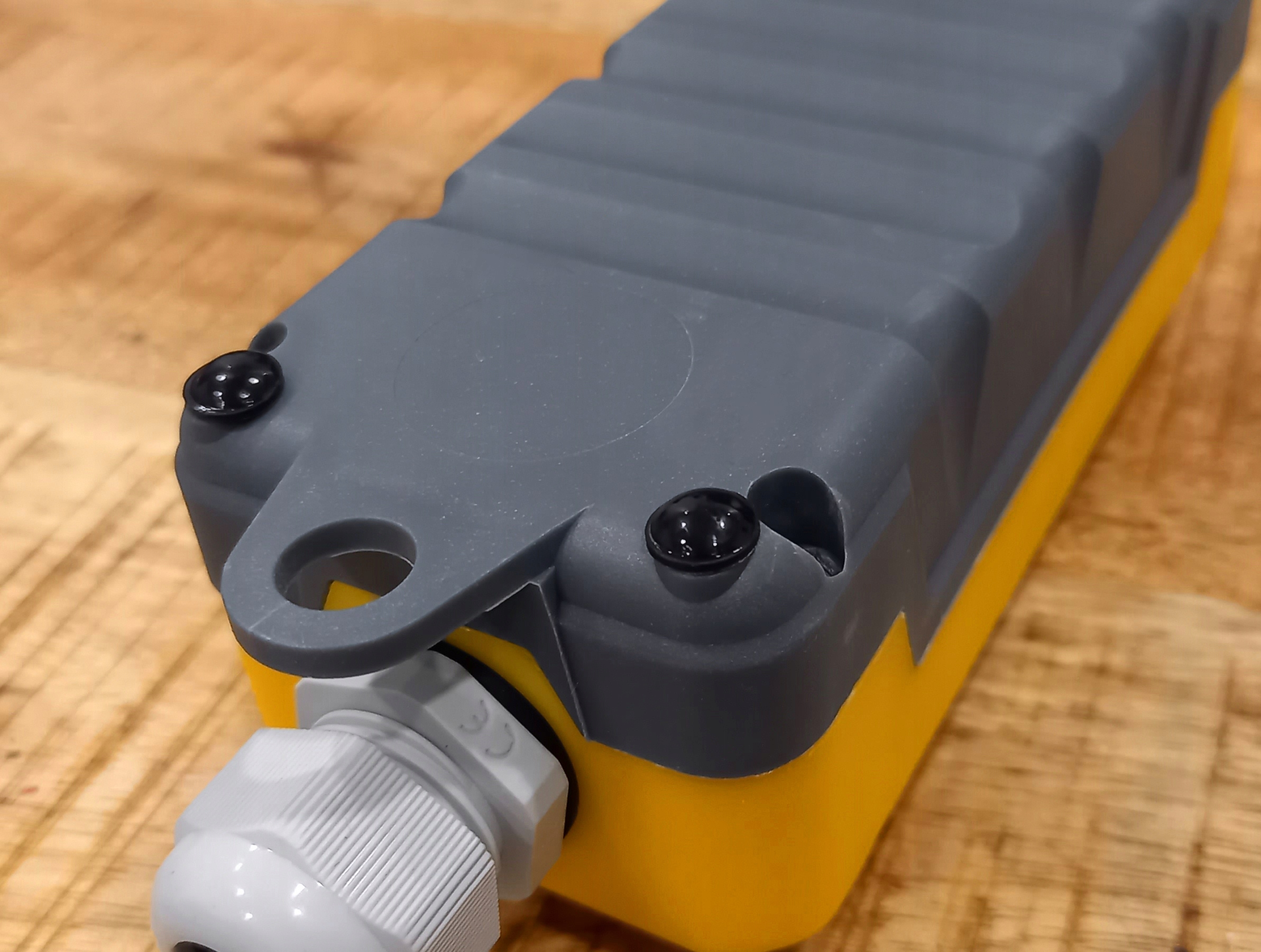 NÓŻKI MEBLOWE DO MEBLI GUMOWE SAMOPRZYLEPNE STOPKI Z GUMY STOPKA NÓŻKA 8szt Marka A-M