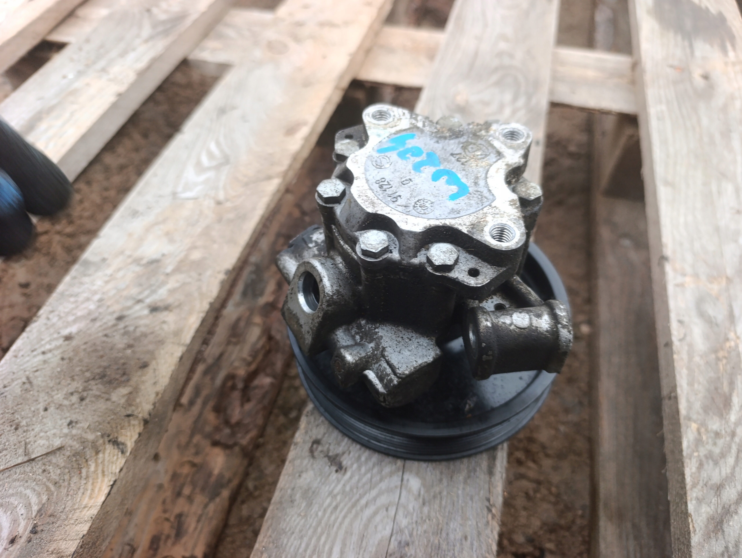 Pompa servosterzo MERCEDES C 204 A0034664301
