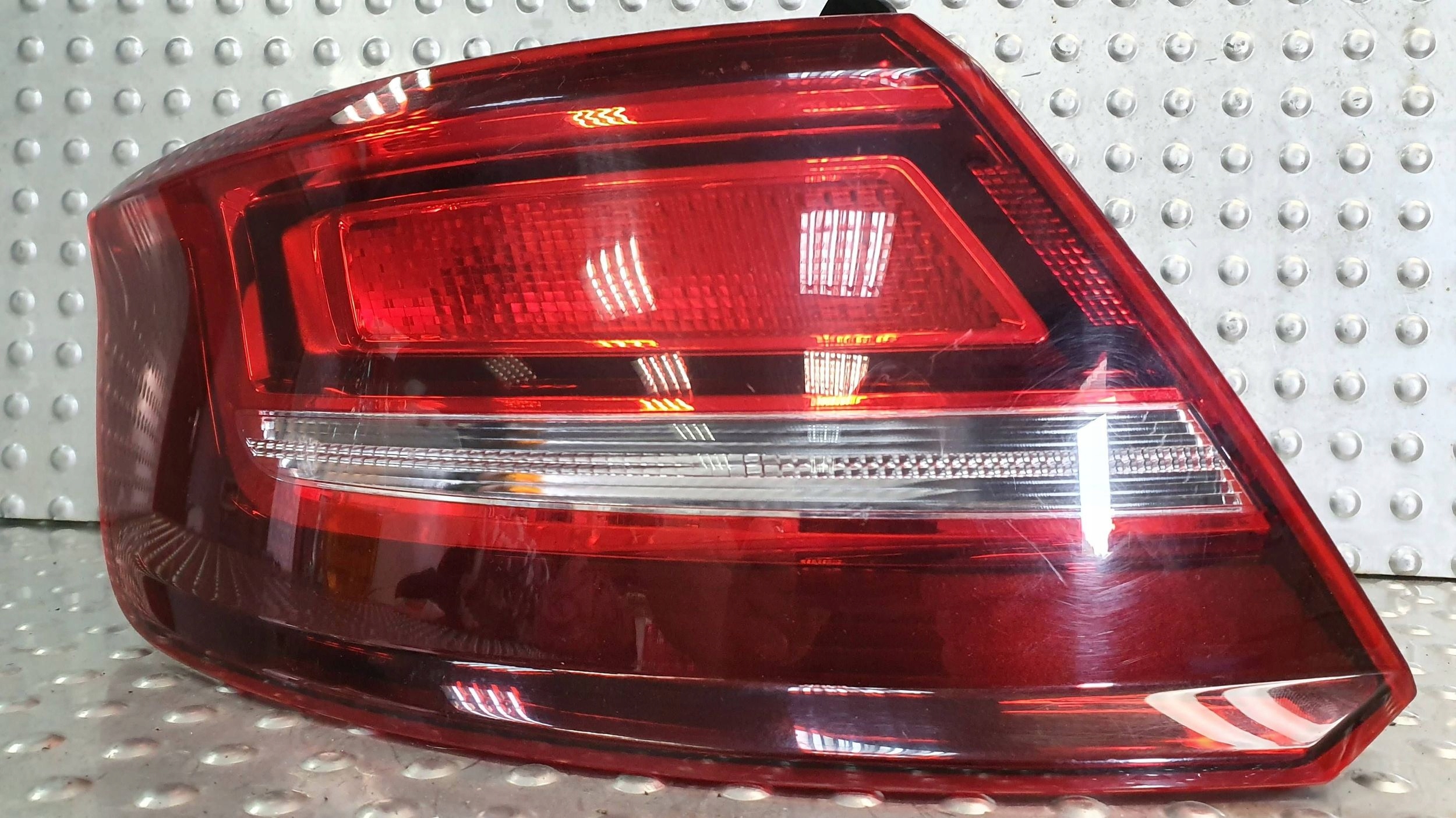 light rear part left AUDI A3 8V SPORTBACK LIFT 8V4945069 16