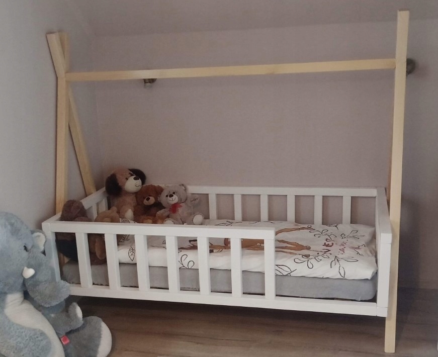 Łóżeczko dziecięce tipi 80x180