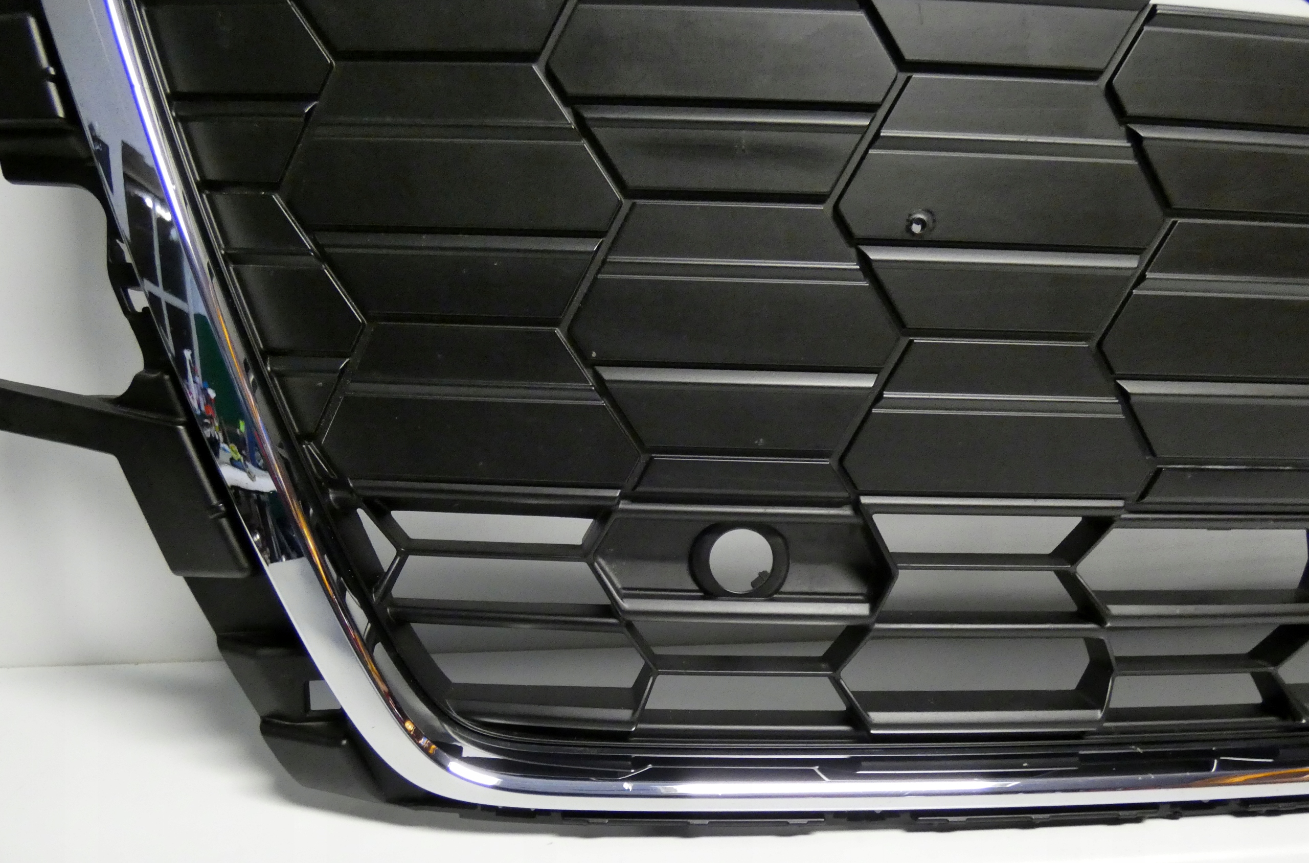 AUDI A5 LIFT 2019- 8W6853651BG hűtőrács hűtőrács maszk
