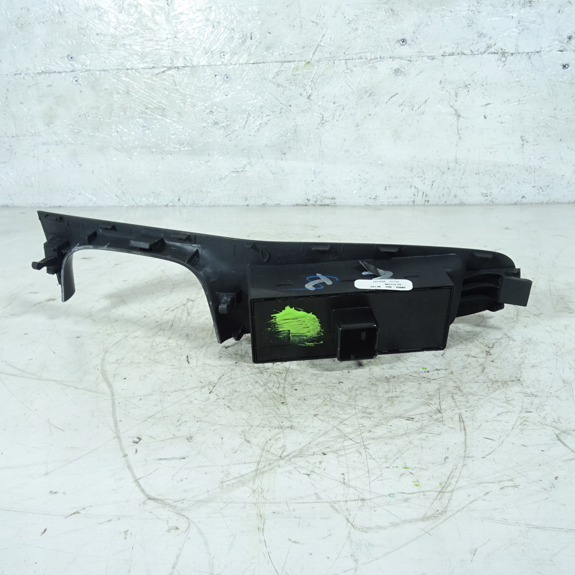 VW JETTA 6 VI window control switch left 1K4959857B