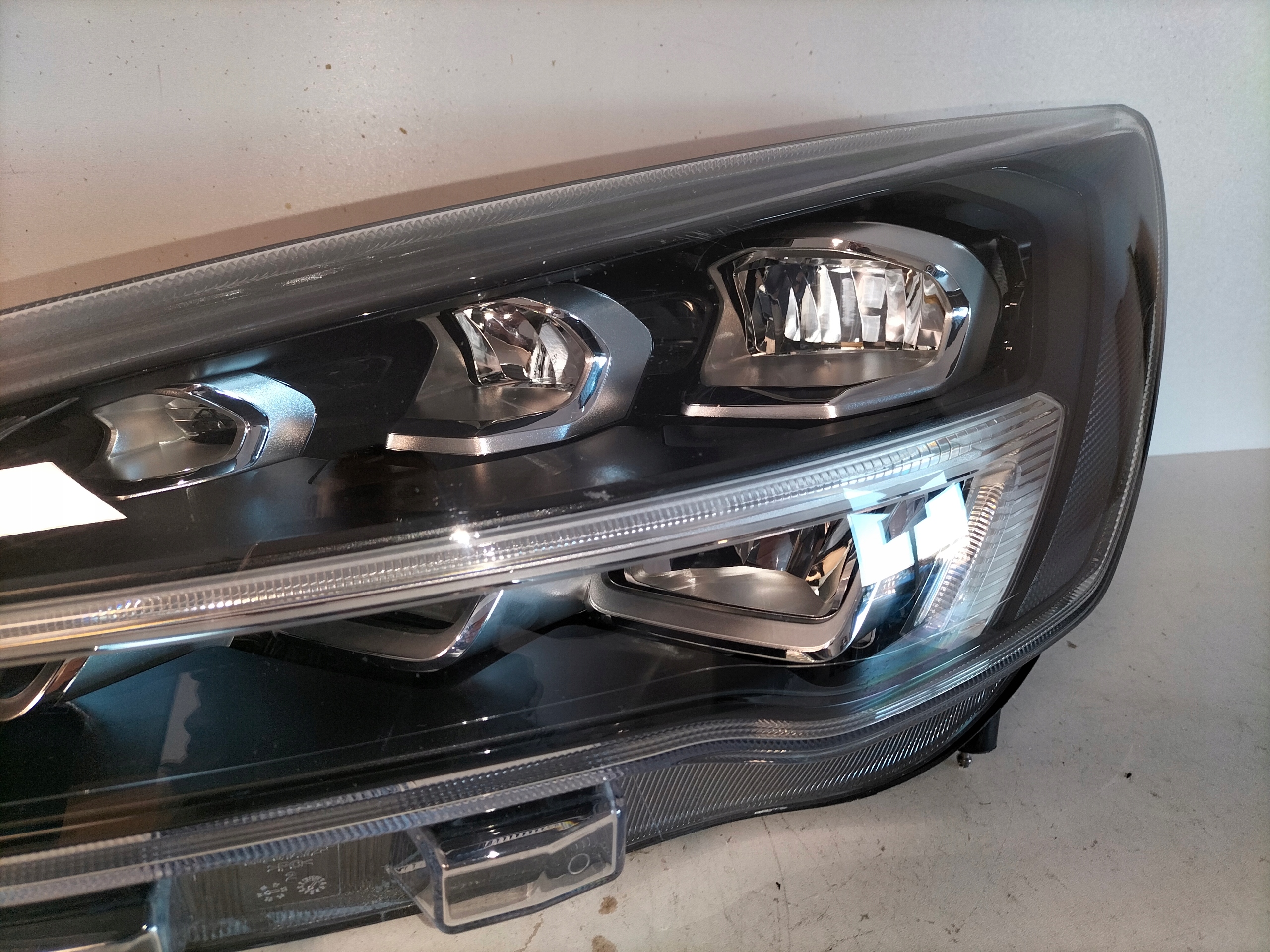 light front reflektor left FORD FOCUS MK4 18- FULL LED