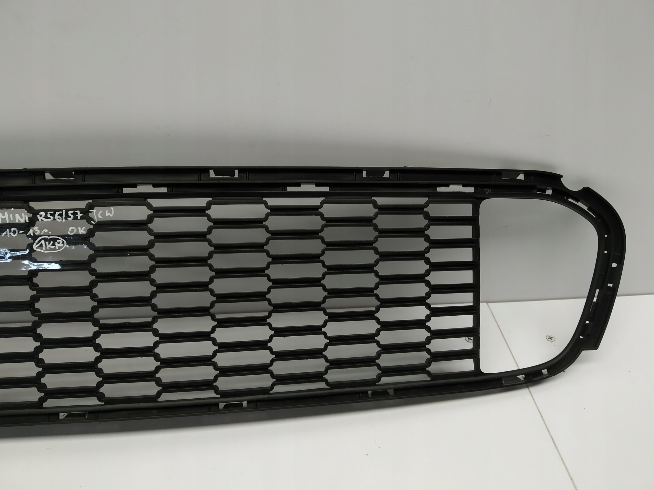 10+ Mini JCW R56 grid central of a bumper front originál OM 7283331
