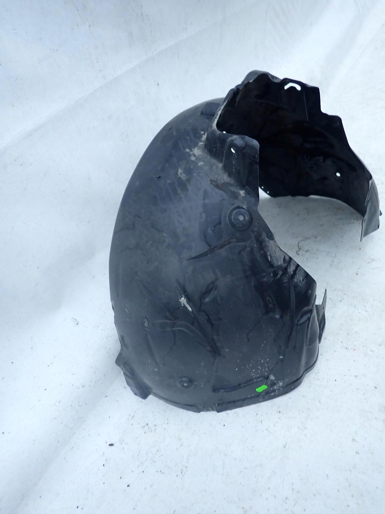 AUDI A4 B9 8W 15-> mudguard front front right