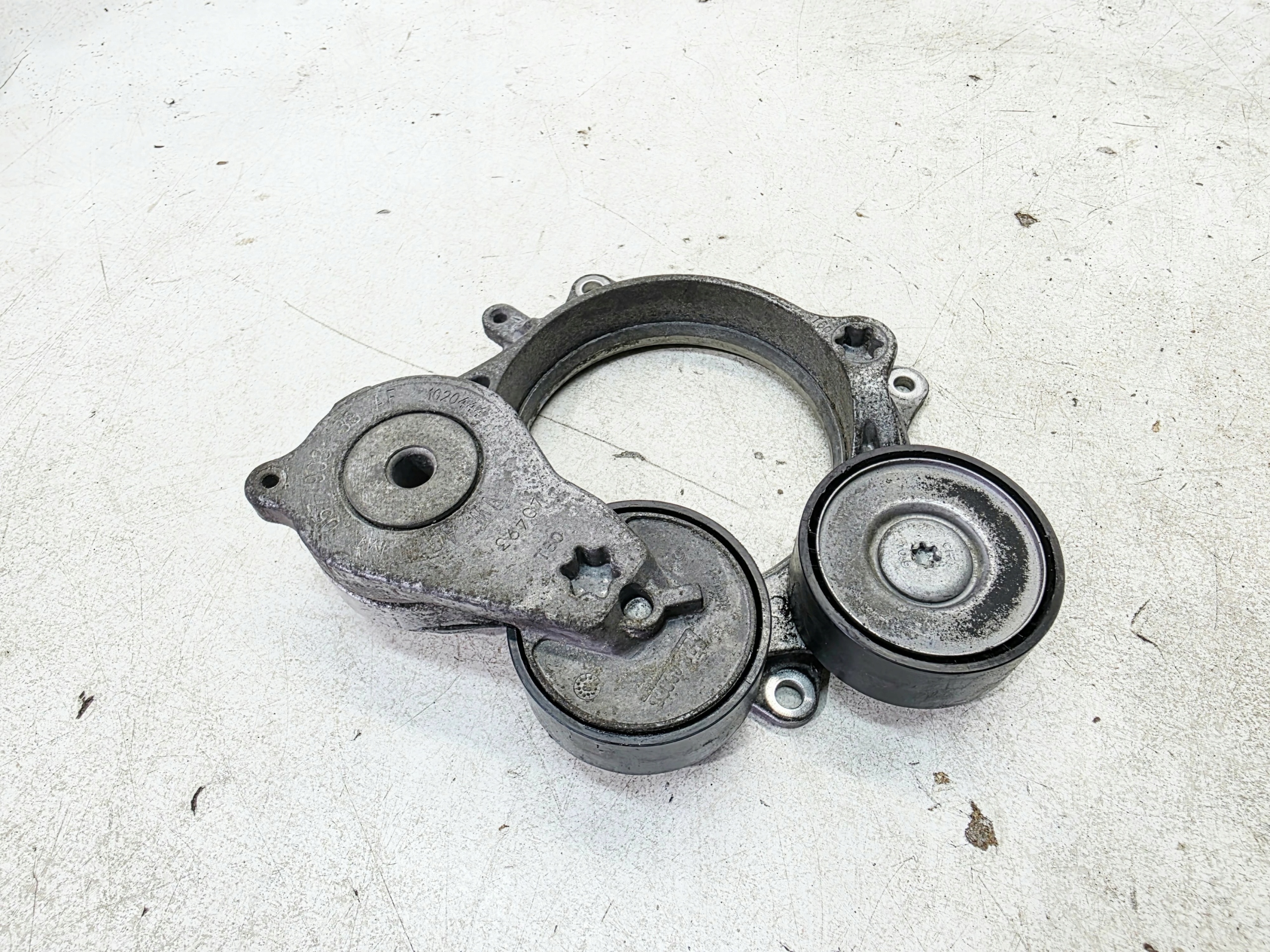 španovákem alternátoru AUDI A6 C8 A7 A8 D5 3.0 TDI 057903133AF