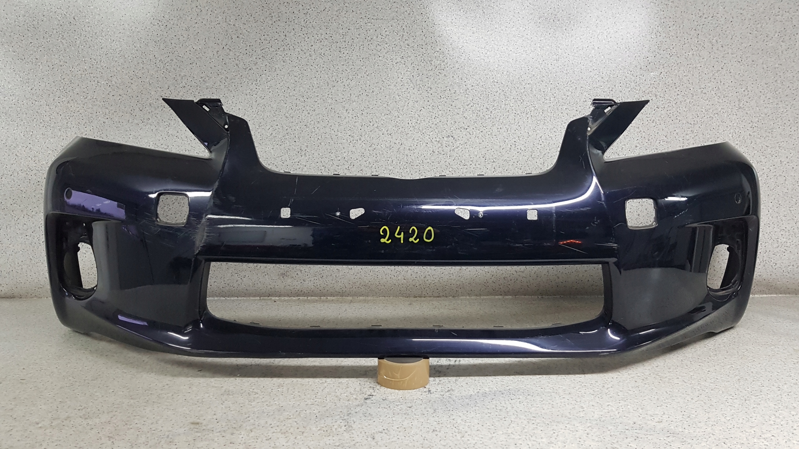 LEXUS CT 200 2010 - bumper front 2420
