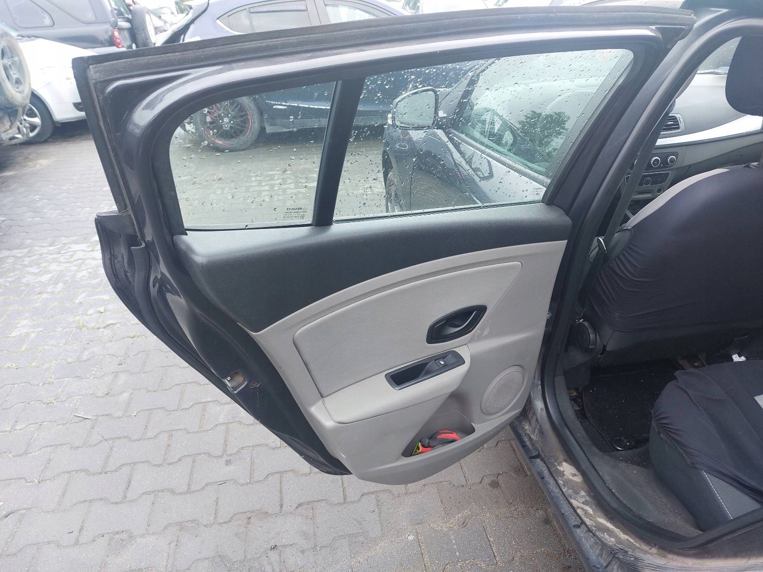 door complete left rear part RENAULT MEGANE III TEB66