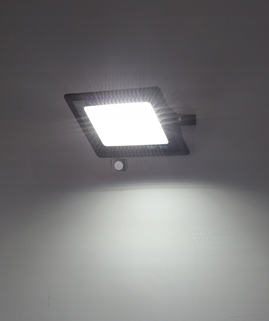 Lampa Naświetlacz LED 100W z czujnik ruchu i zmierzchu Halogen SuperLED Marka SuperLED