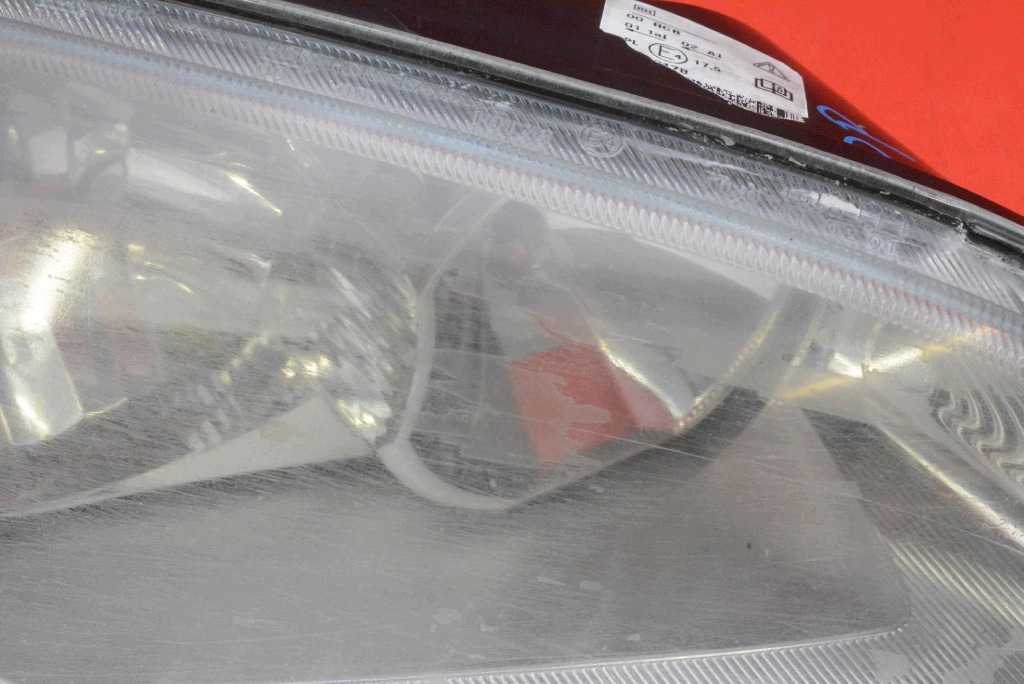 REFLEKTOR right light front EU FORD FOCUS MK2 04-08