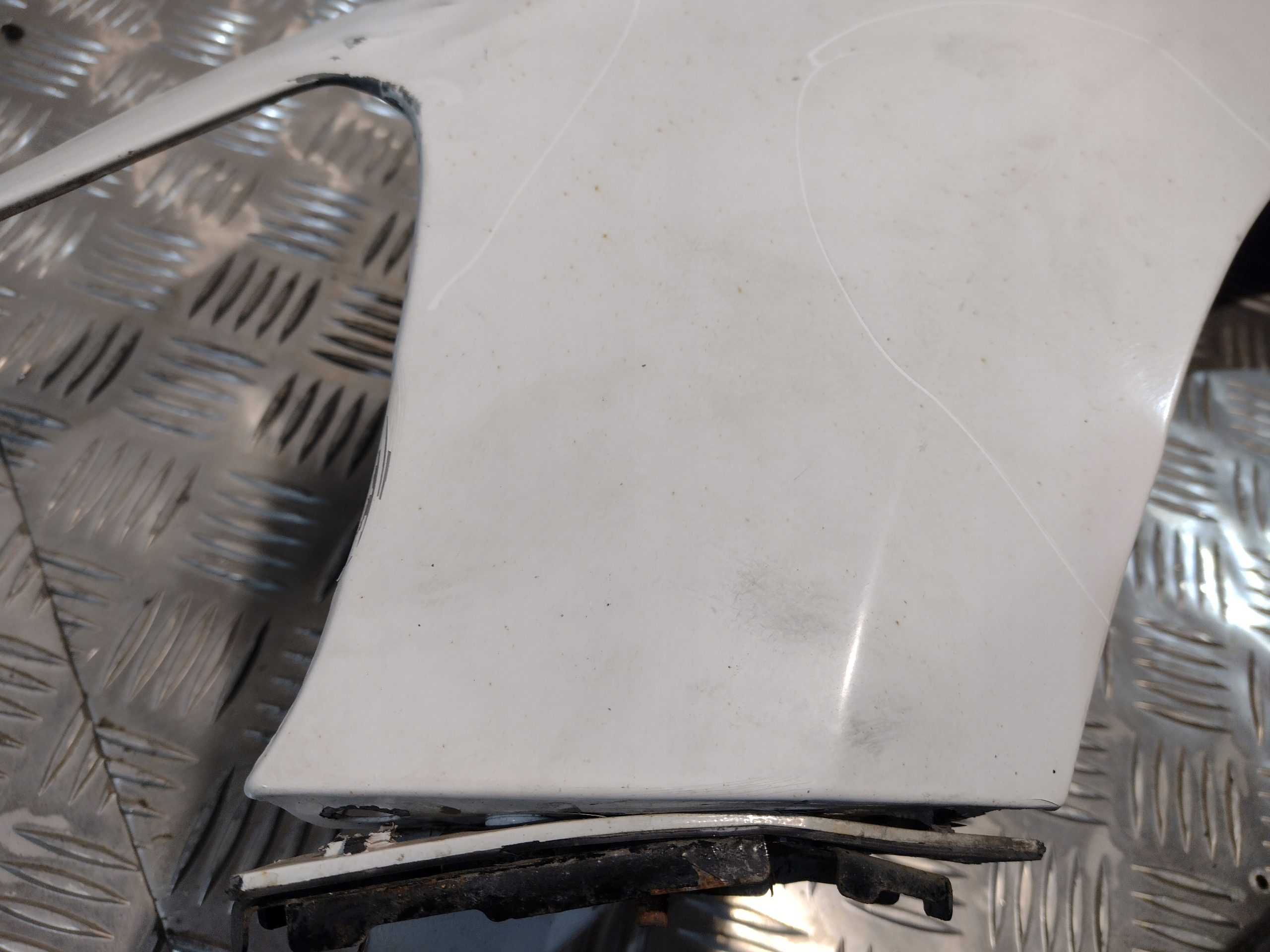 fender left front Citroen C-Elysee II 2 lift k: EWP