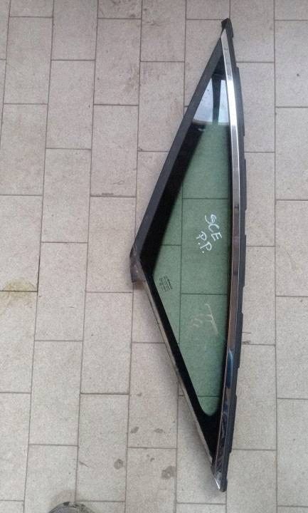 window trojkatna front (side) front side right Renault Scenic IV