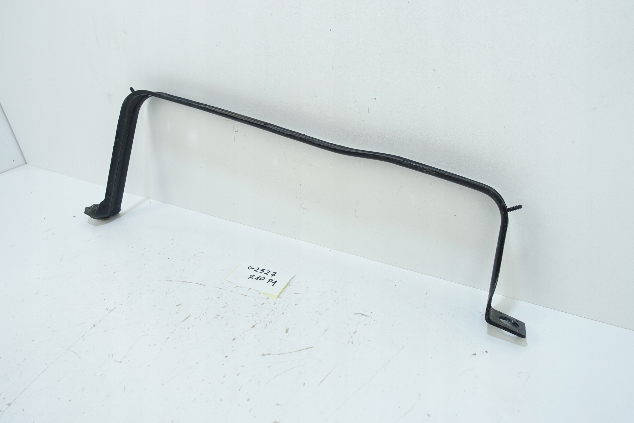 AUDI A4 B9 2015- OBEJMA Support plaque Réservoir Carburant 8W0201653D