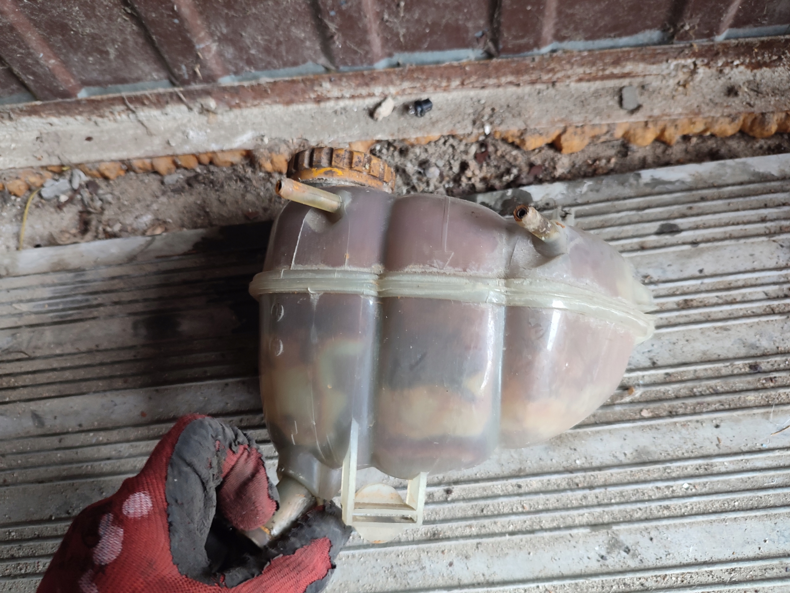 water tank OPEL VECTRA B