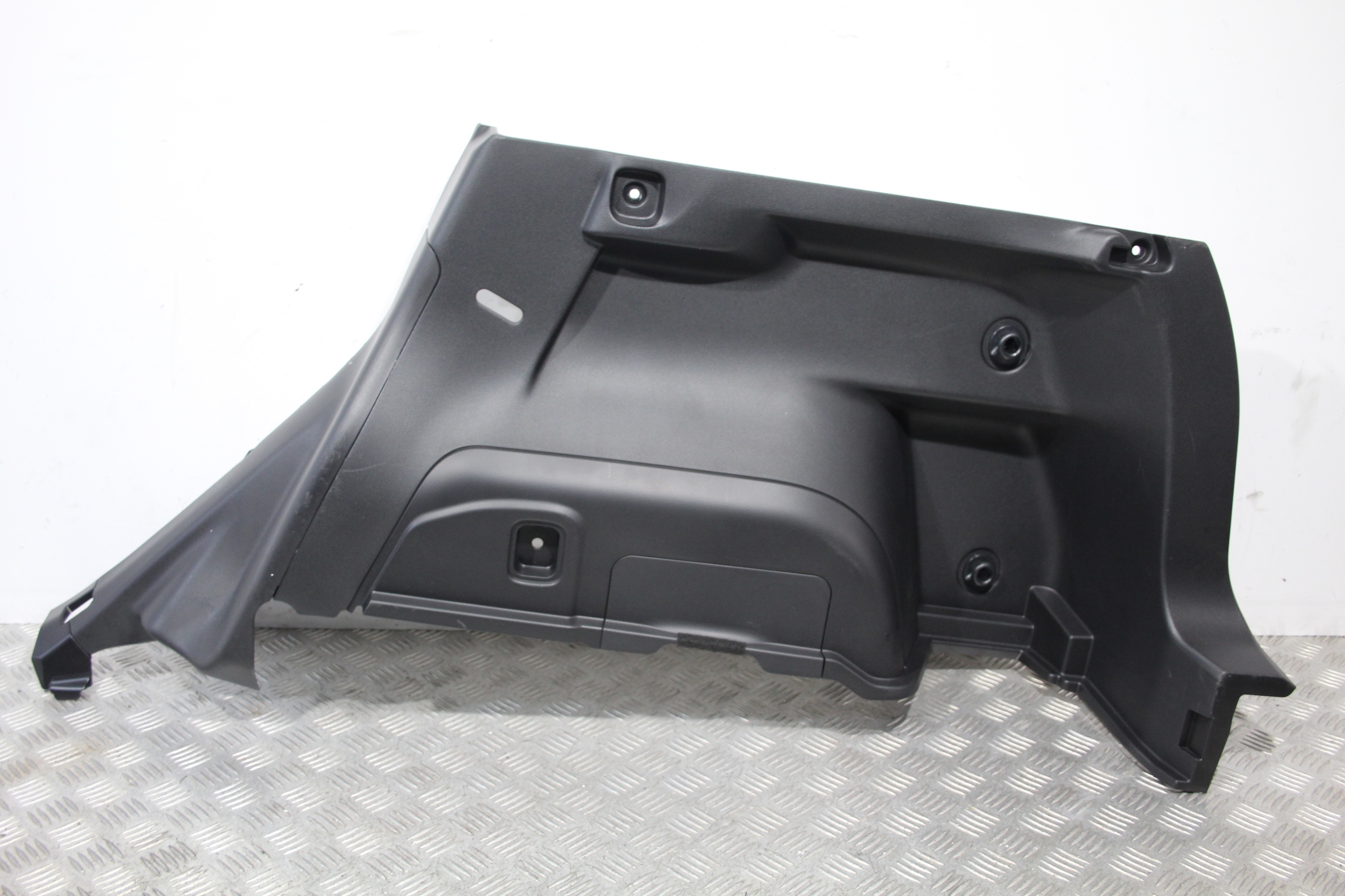 94027-FL200-VH - ЗАДНИЙ ПРАВЫЙ БАГАЖНИК SUBARU XV LIFT