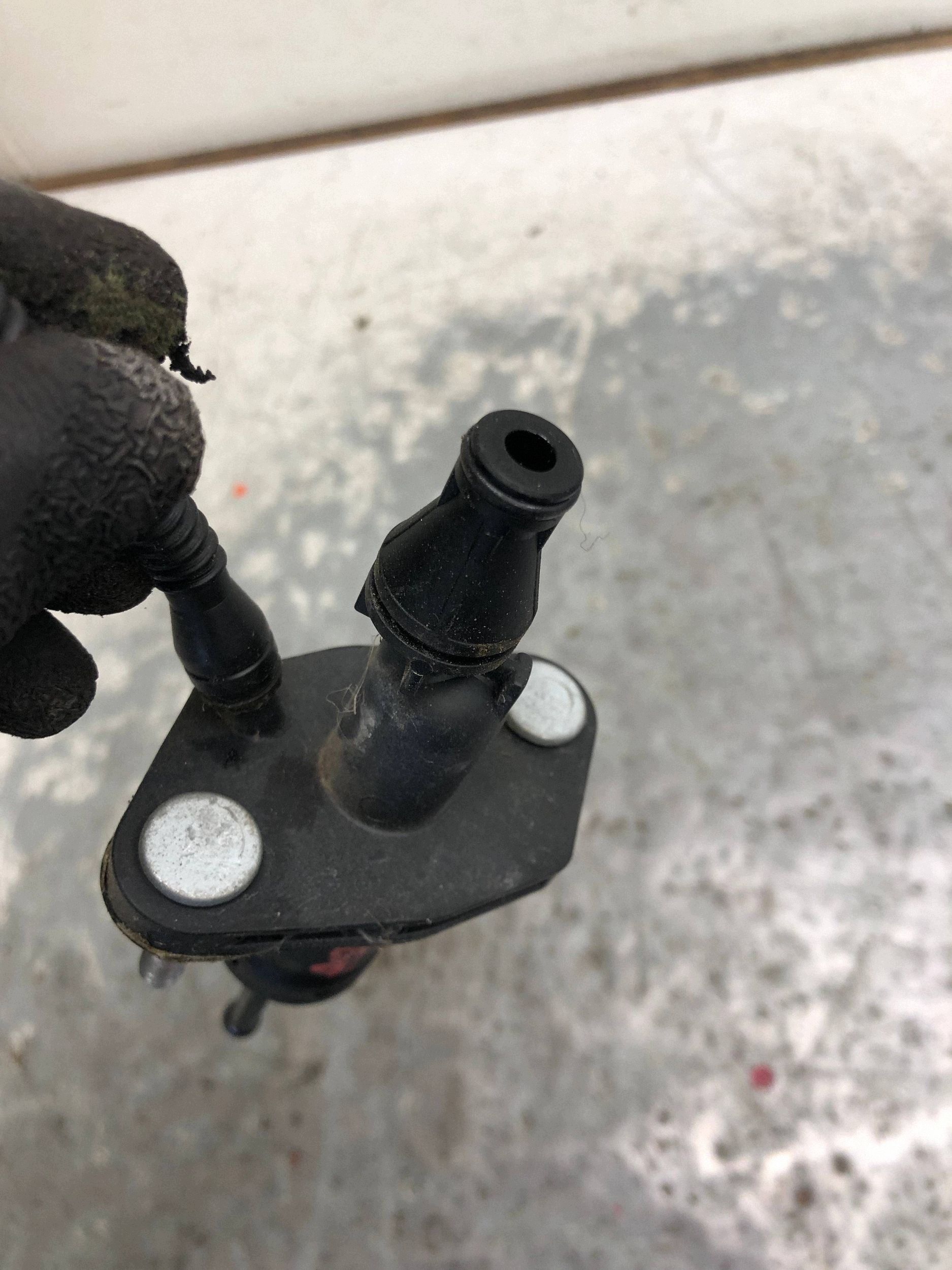 pumpa spojky OPEL ASTRA J 55561915