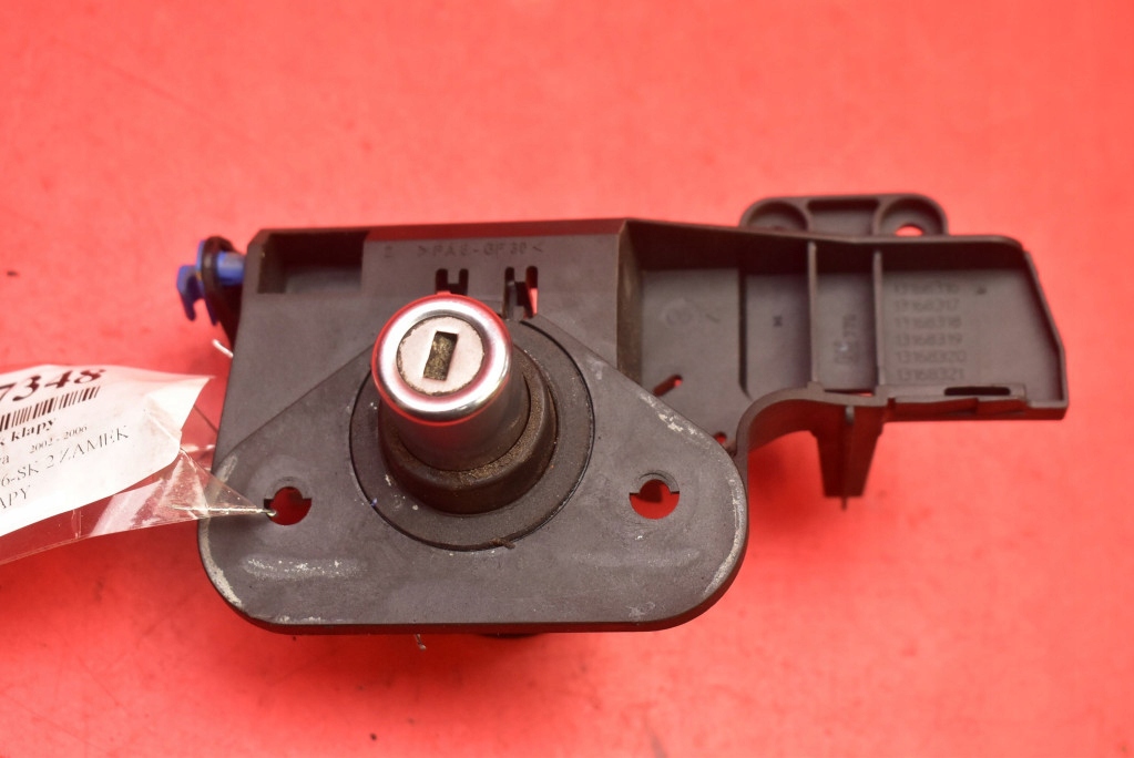 lock bonnet rear part boot 13168316 OPEL MERIVA A 02-06