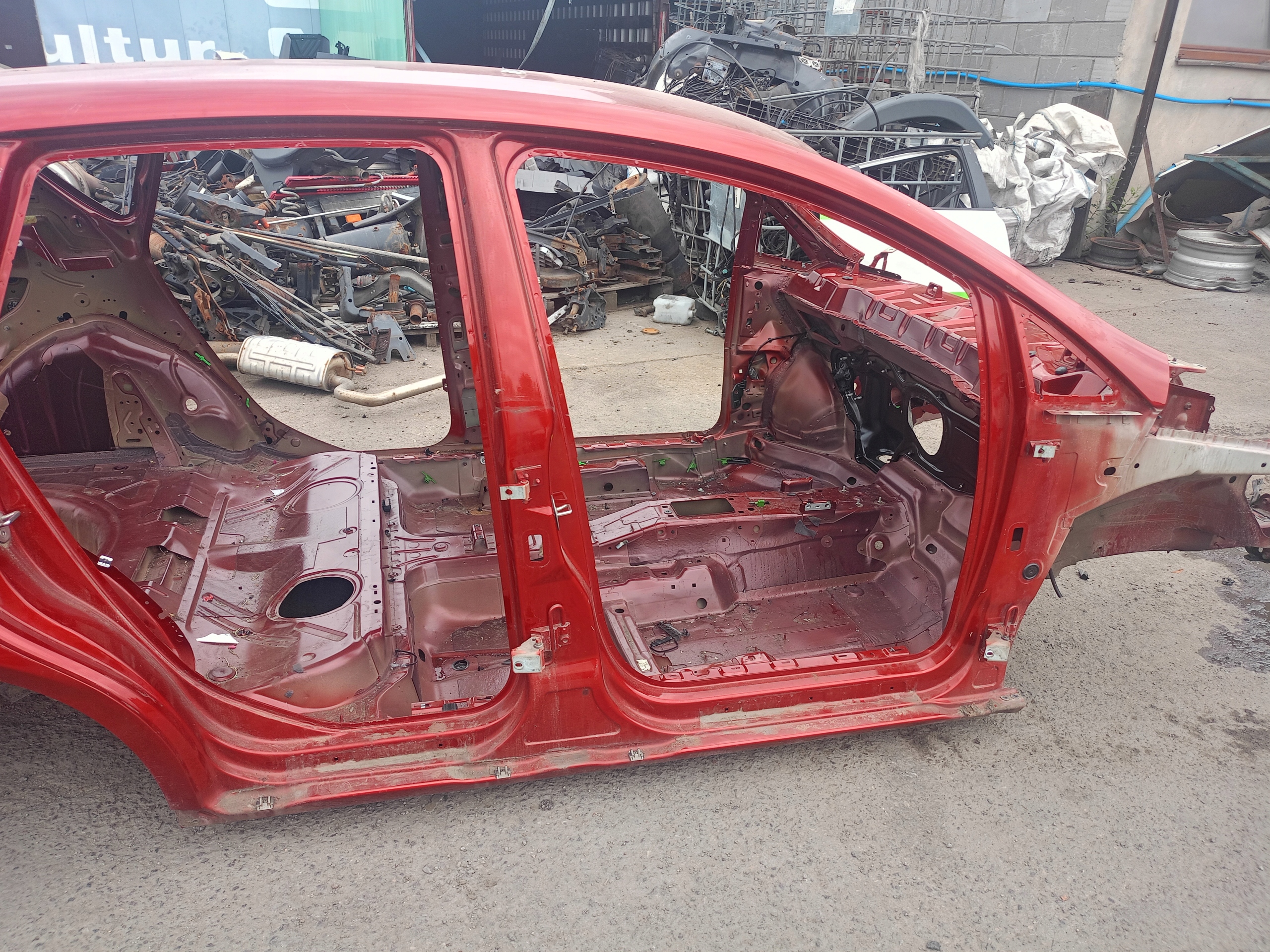 SŁUPEK ŚRODKOWY PRÓG PRAWY SEAT ALTEA 04-10