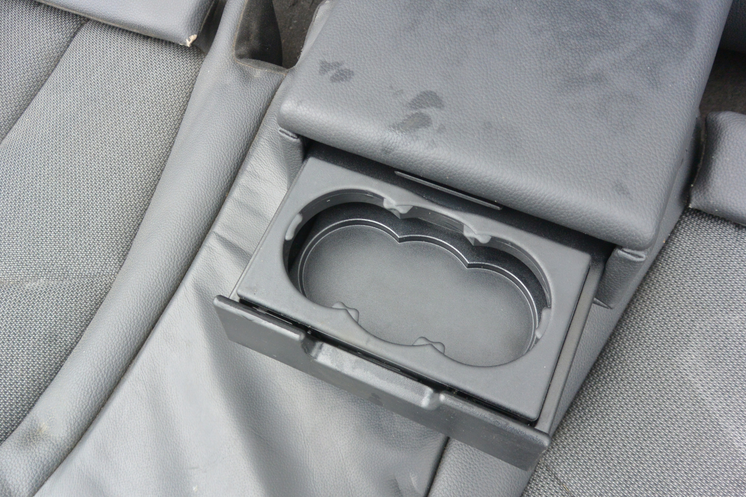 SIÈGE ARRIÈRE ISOFIX MERCEDES W211 LIFT BERLINE