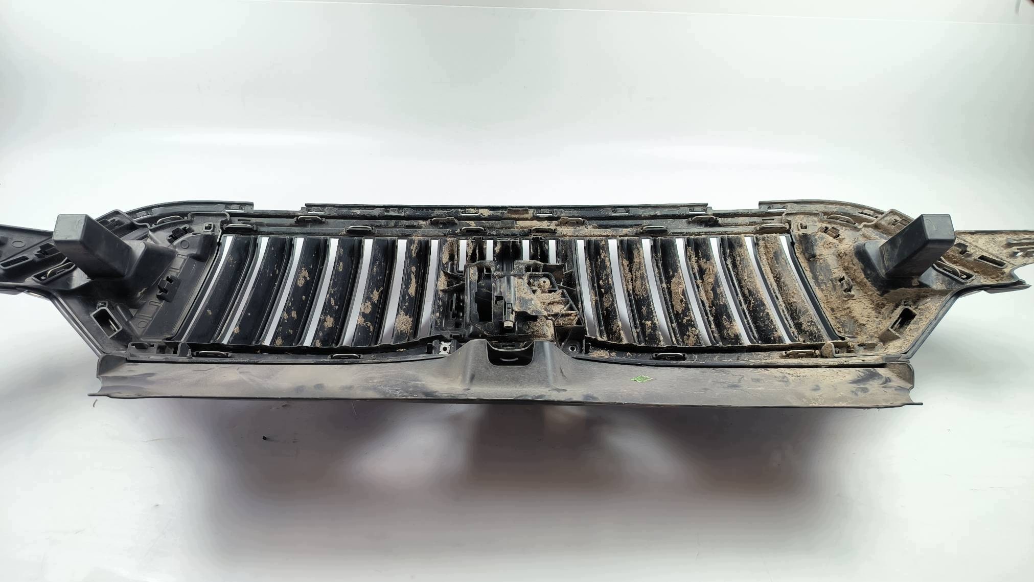 grill grill SKODA OCTAVIA IV