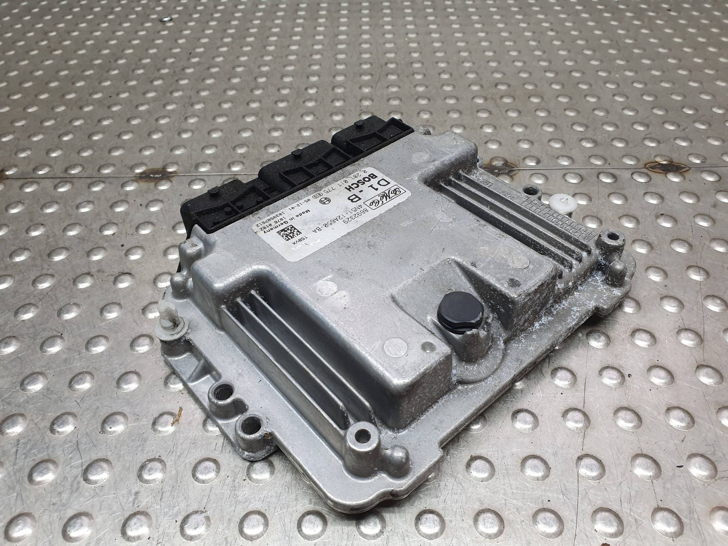 computer centralina motore 8692329 4N51-12A650-BA VOLVO V50 e S40 II C30 e