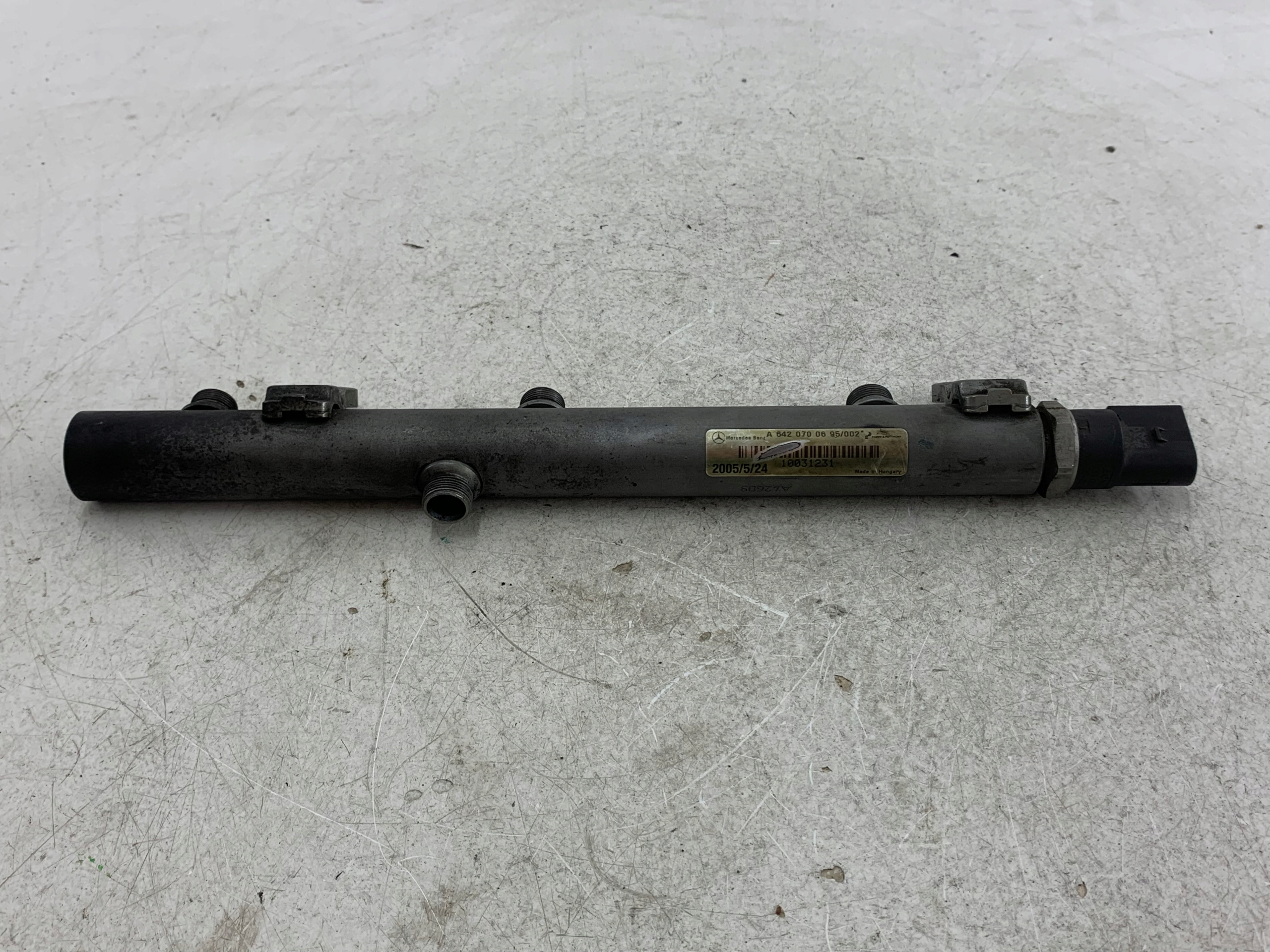 MERCEDES W211 3.0 CDI injection ramp + sensor A6420700695 A0041536728