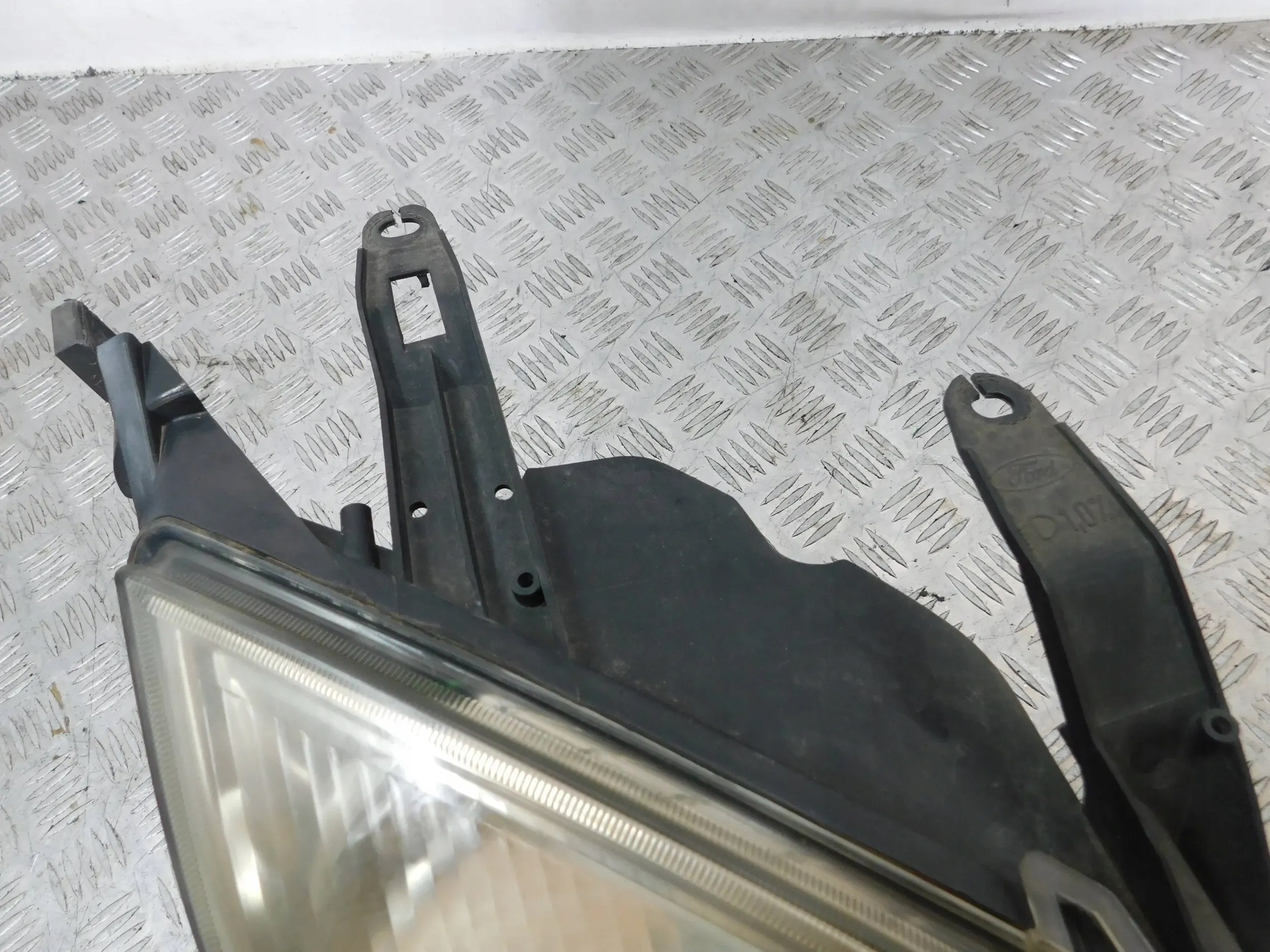 REFLEKTOR light right FORD FUSION